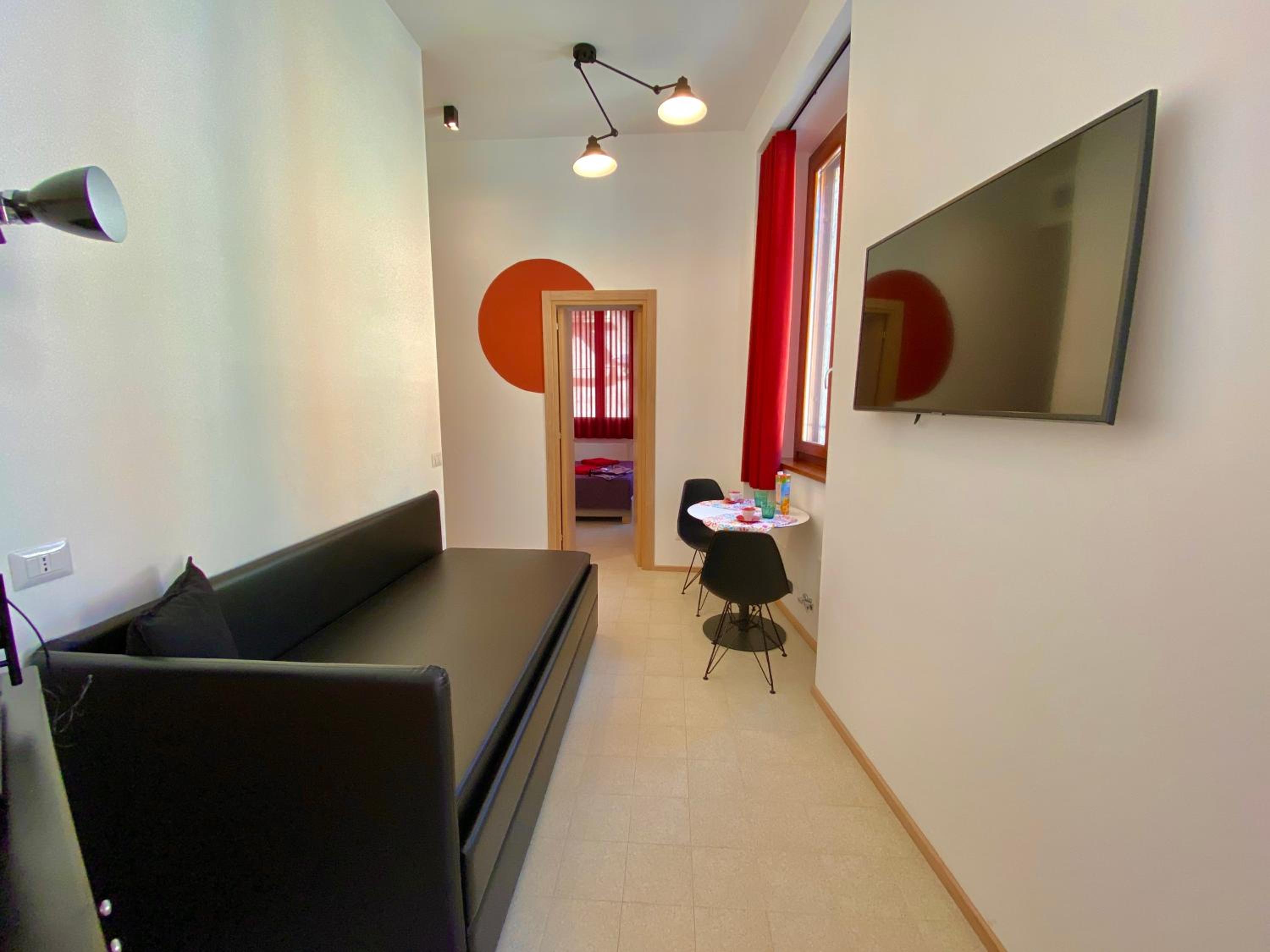 Double or Twin Room with Private Bathroom photo 2