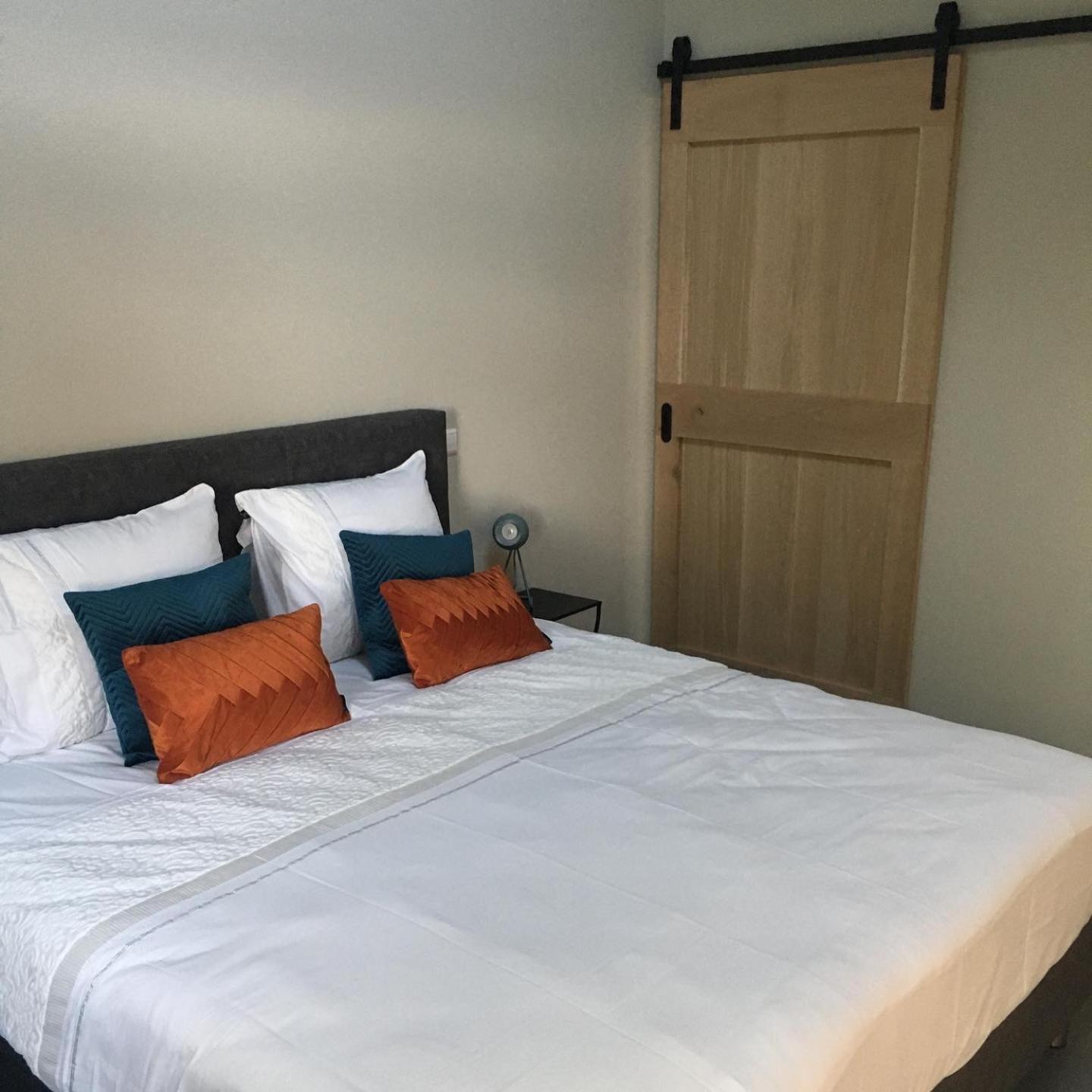 One-Bedroom House photo 1