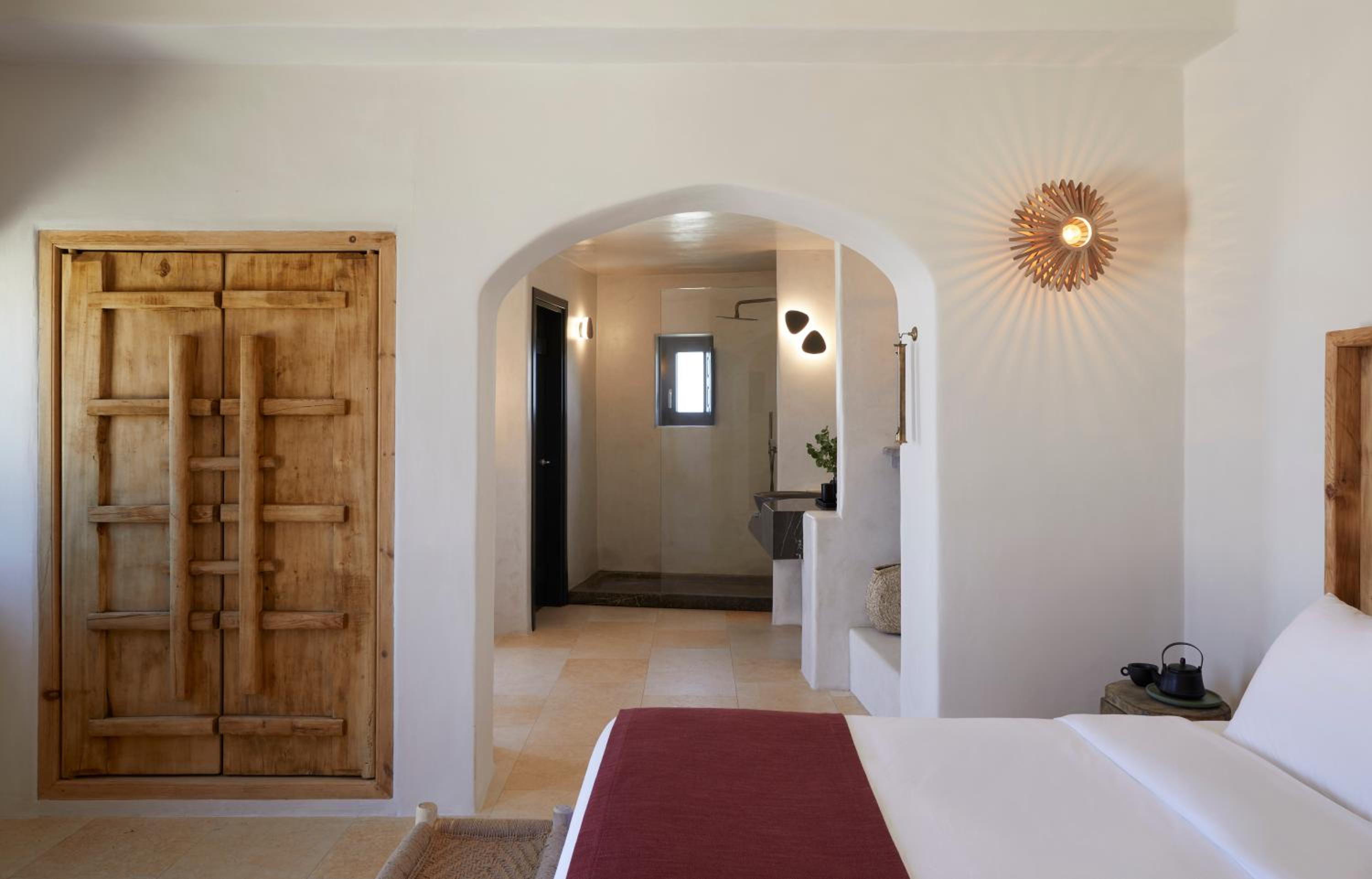 Cavalieros Honeymoon Villa with Private Heated Pool and Caldera View