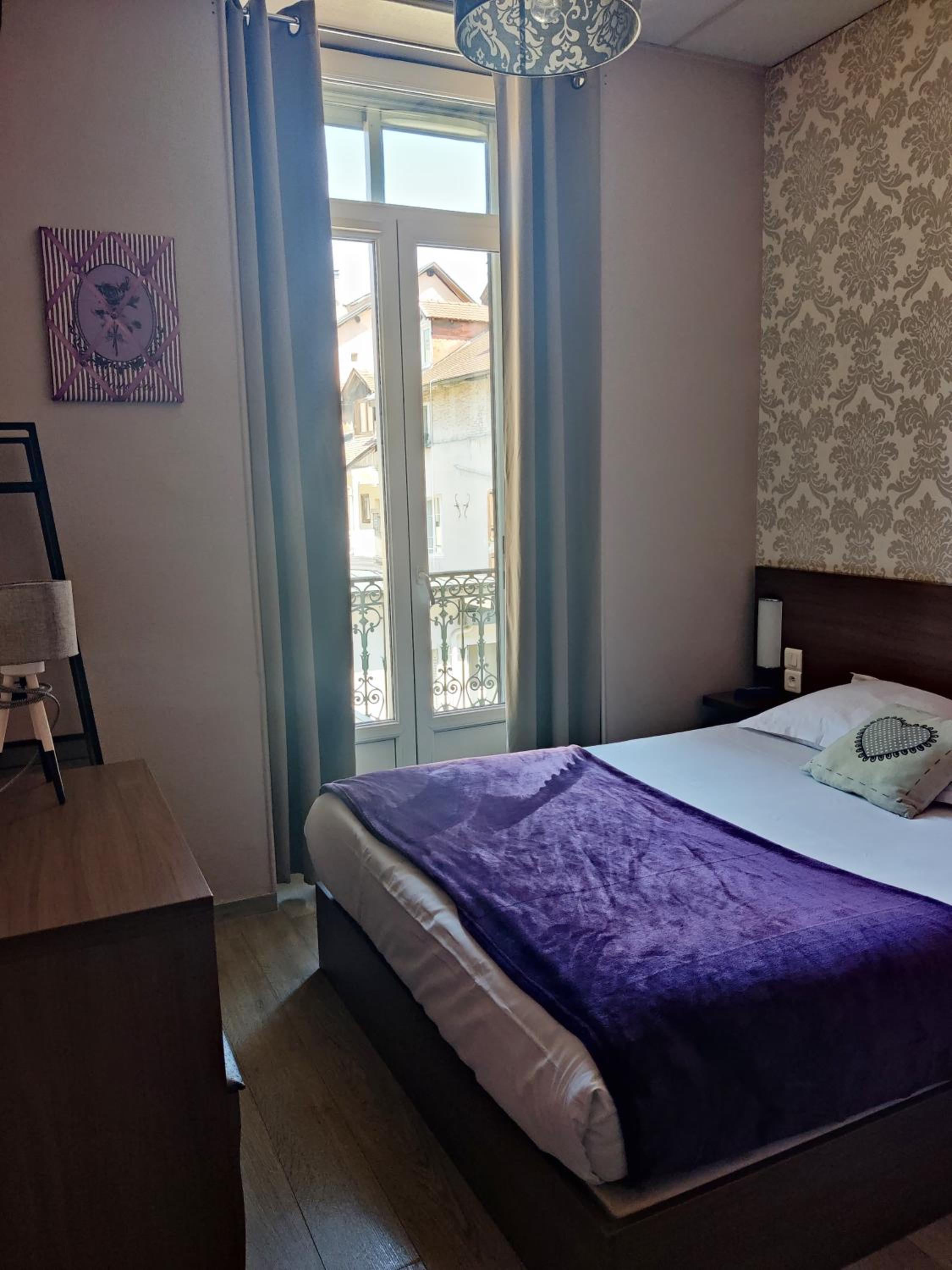 Double Room with Balcony - 39 ft²