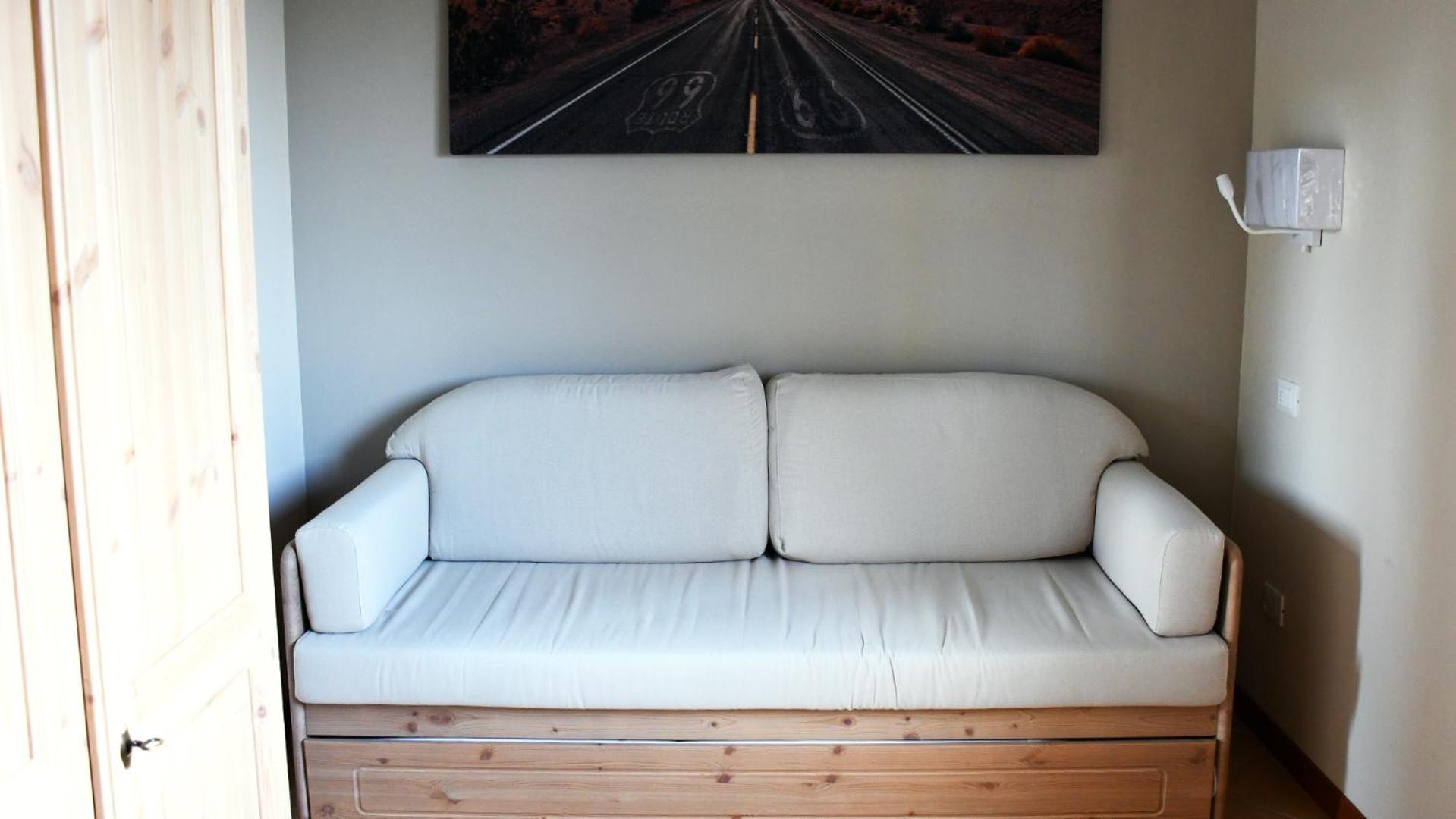 Double Room - Photo 2