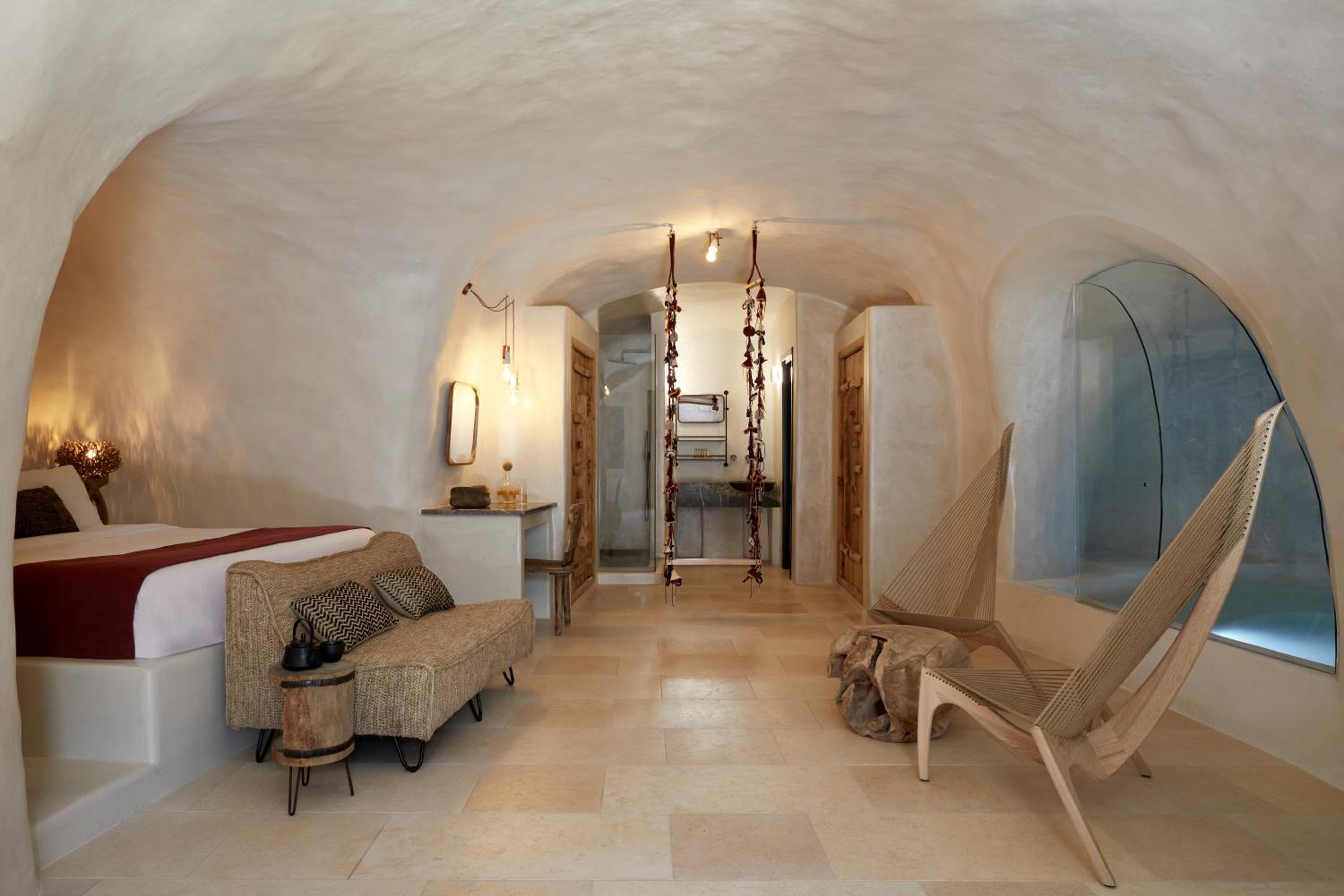 Nykteri Deluxe Suite with Private Heated Indoor Cave Pool