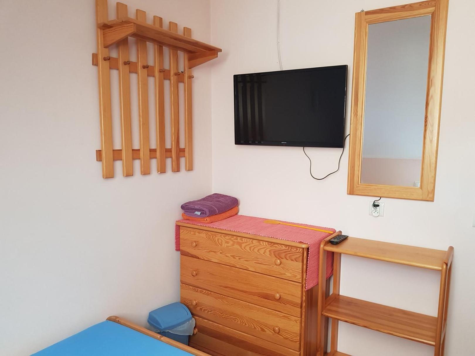 Twin Room With Shared Bathroom photo 1