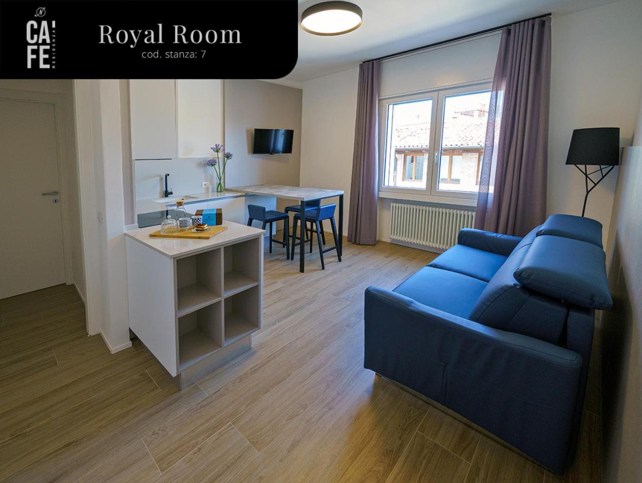 One-Bedroom Apartment photo 2