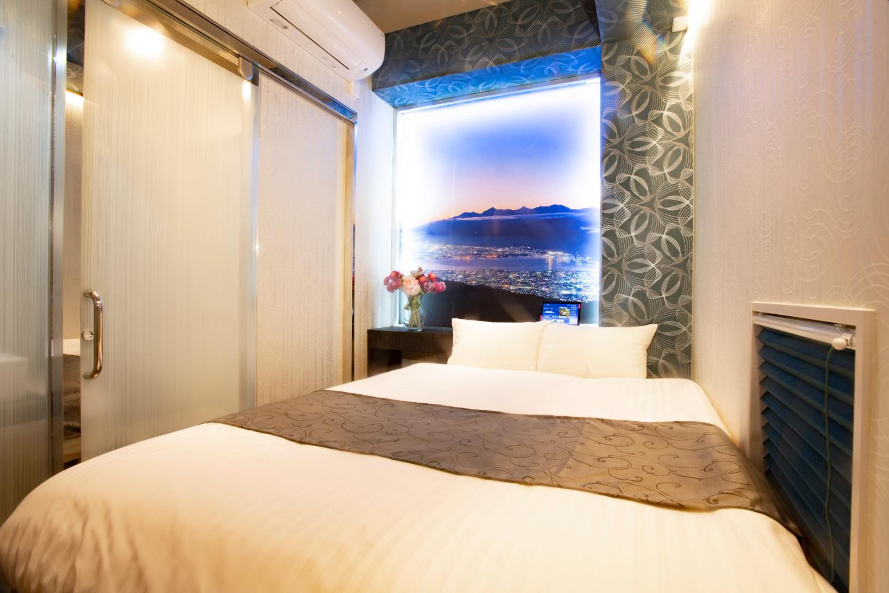 Double Room Non-Smoking  - Photo 1