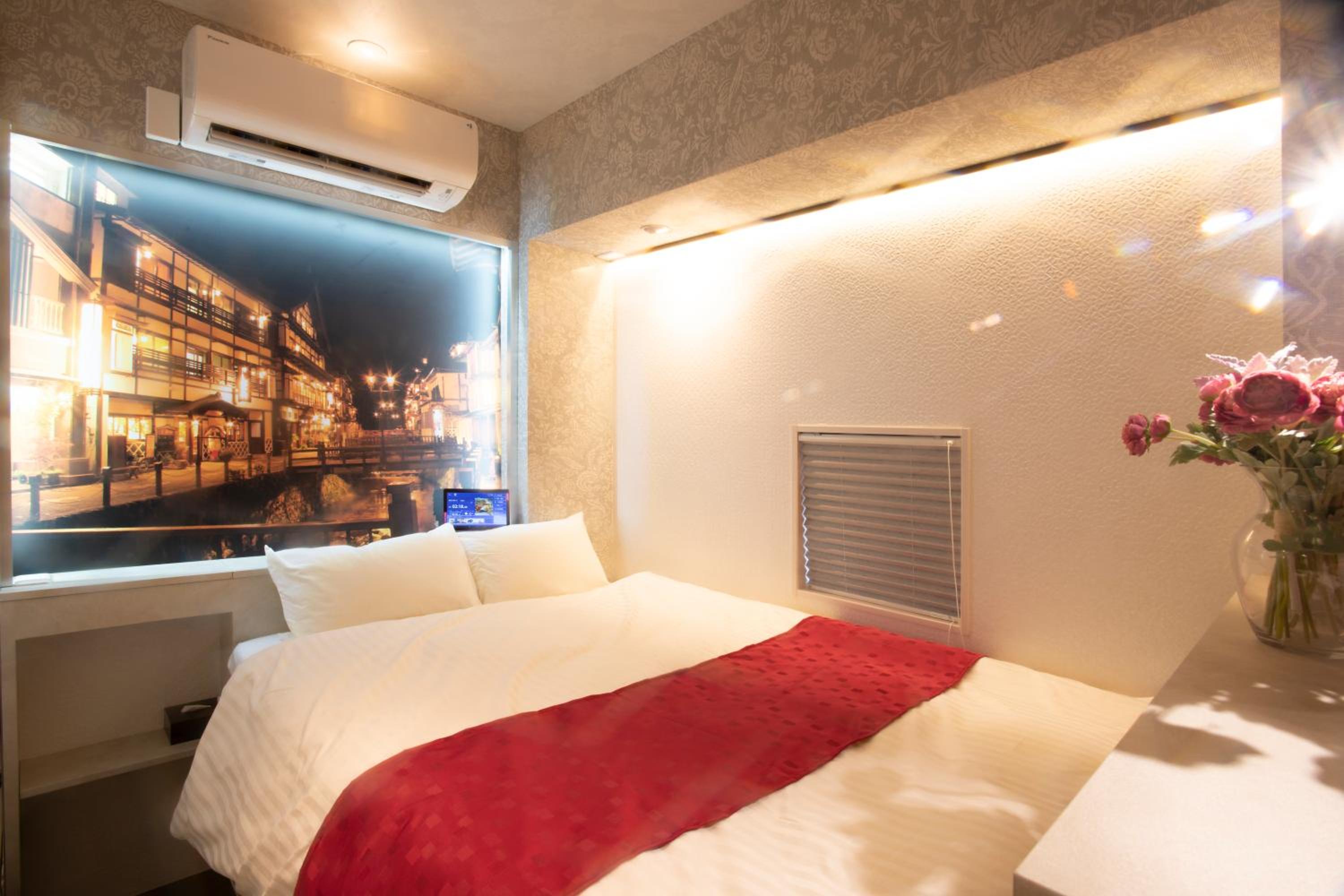 Double Room Non-Smoking  - Photo 20