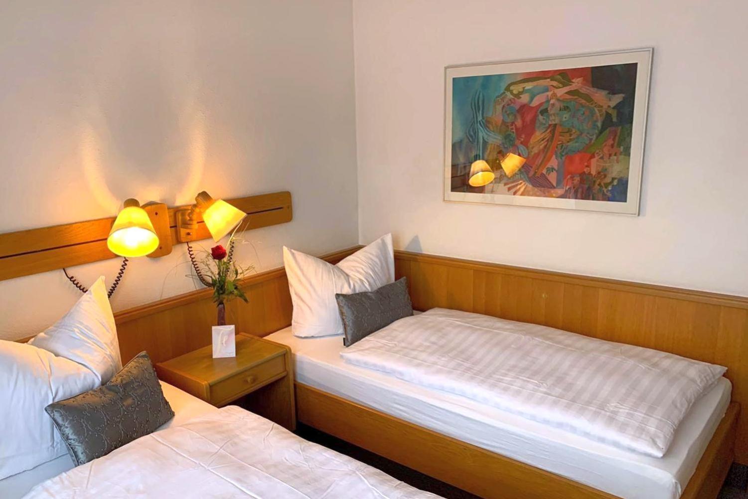 Twin Room with Private Bathroom photo 1