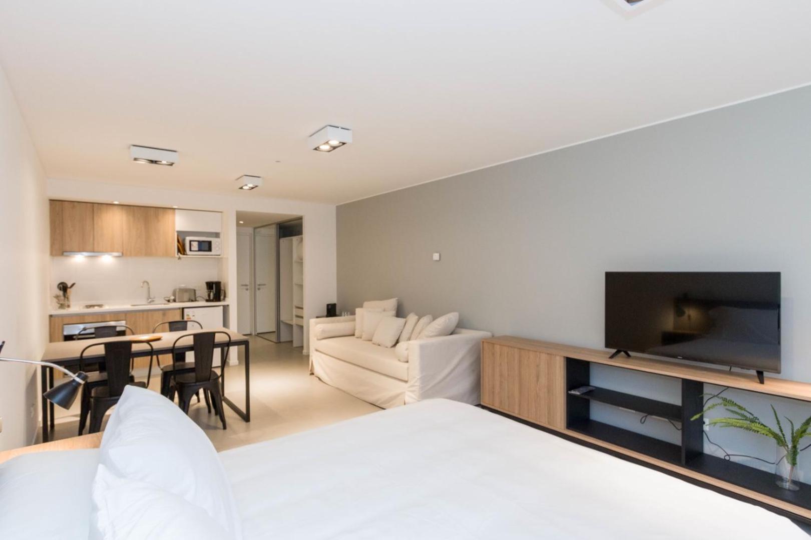 King Studio with Sofa Bed photo 2