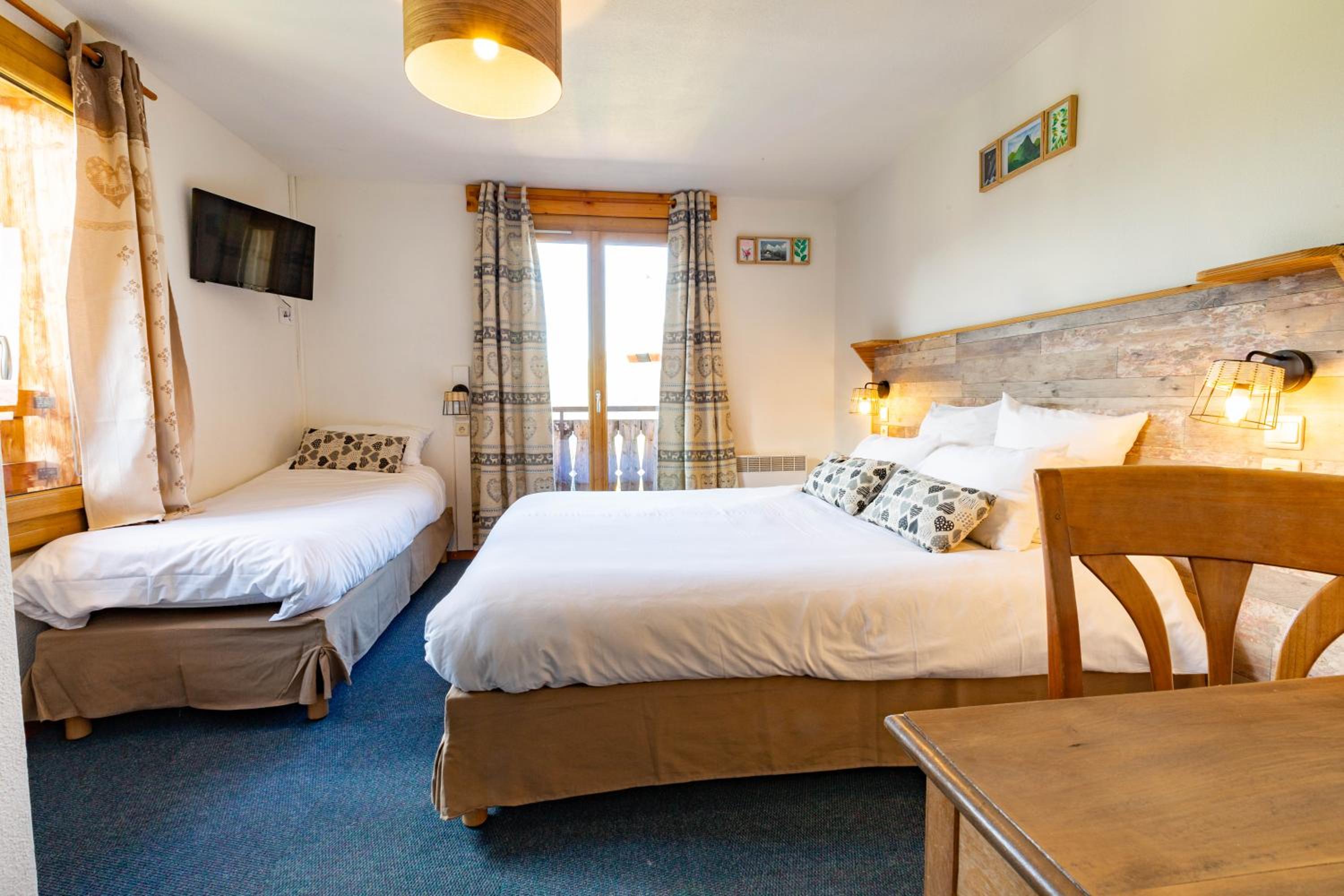 Triple Room with Balcony