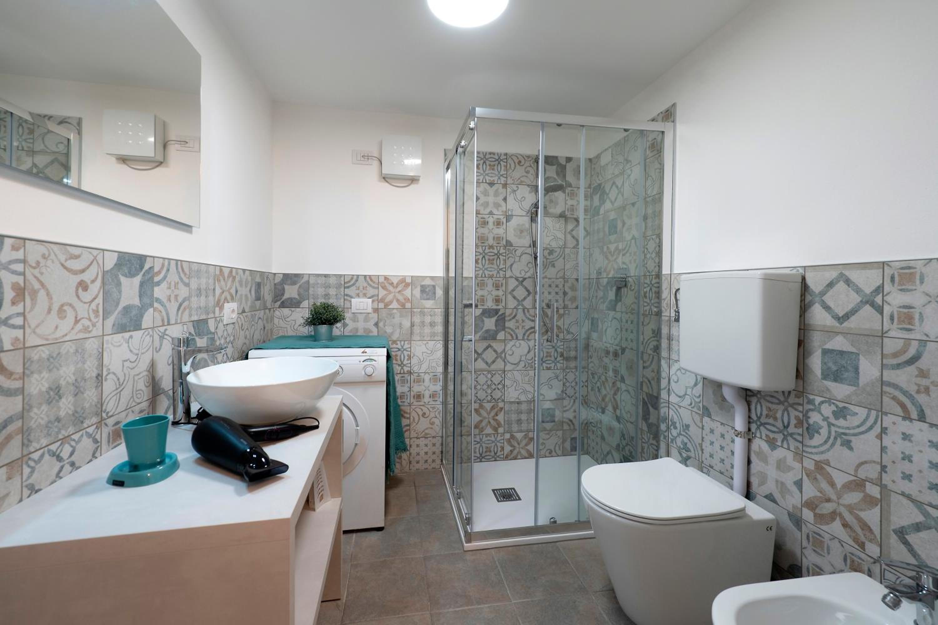 One-Bedroom Apartment - Photo 8