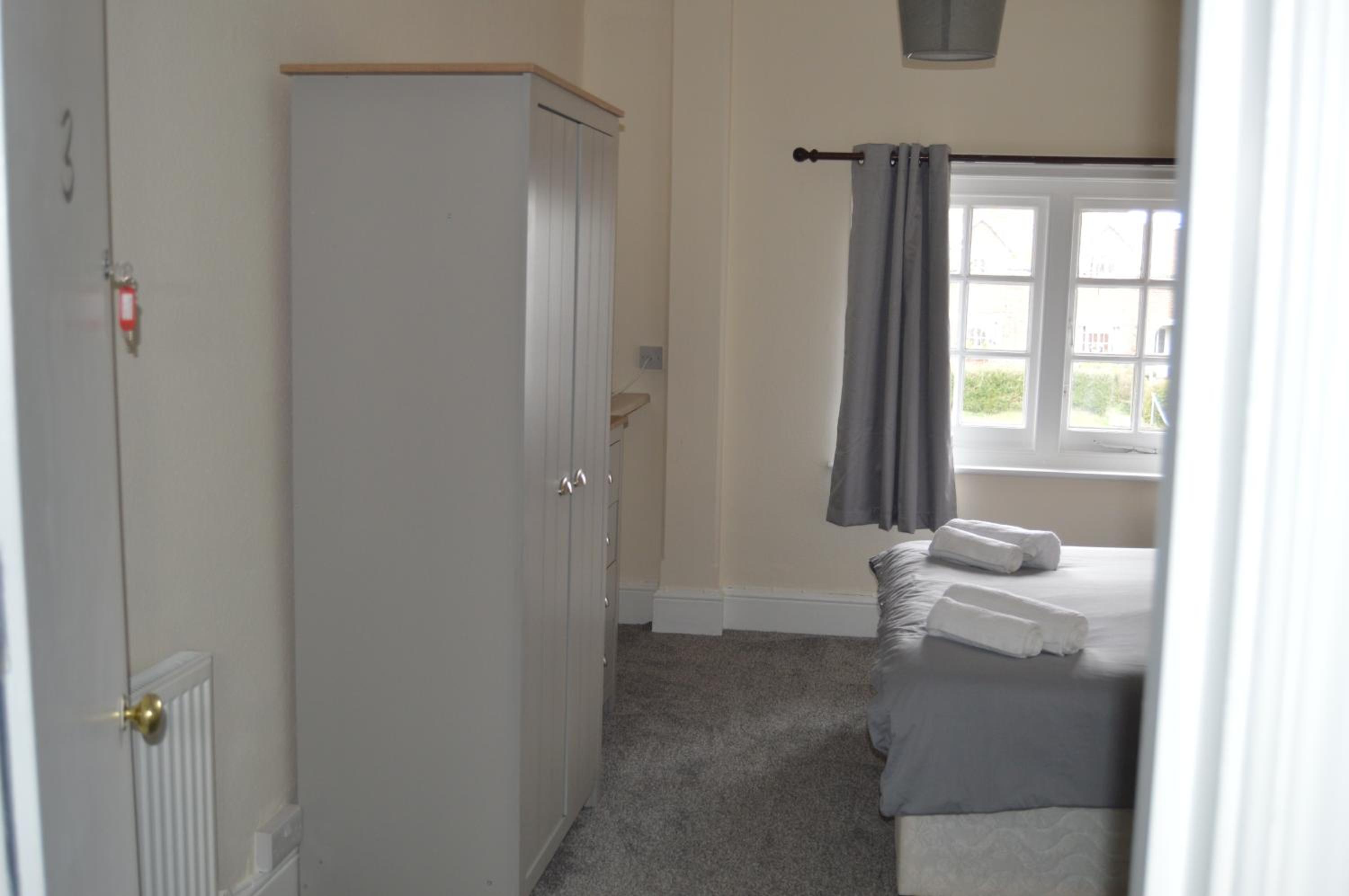 Deluxe Double Room With Shower photo 1
