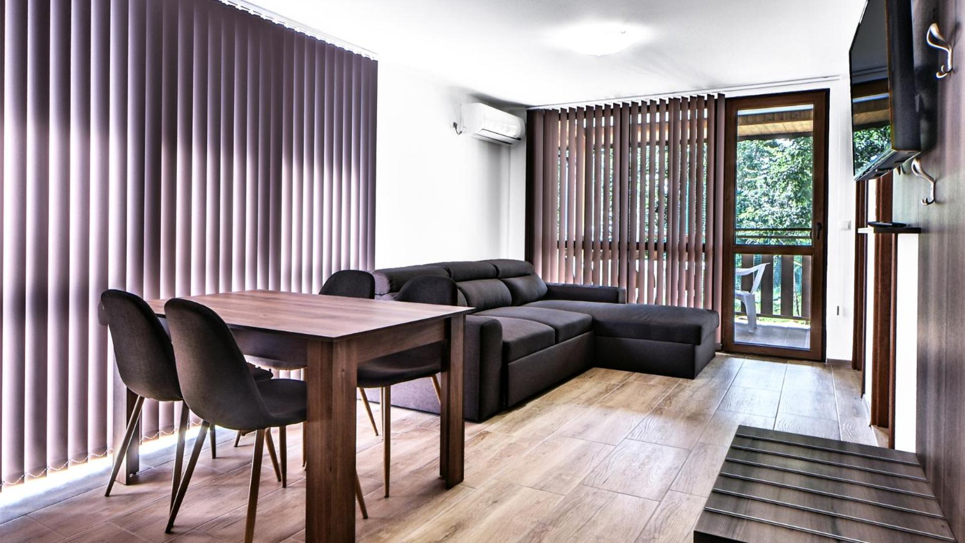 Two-Bedroom Townhouse - Photo 2