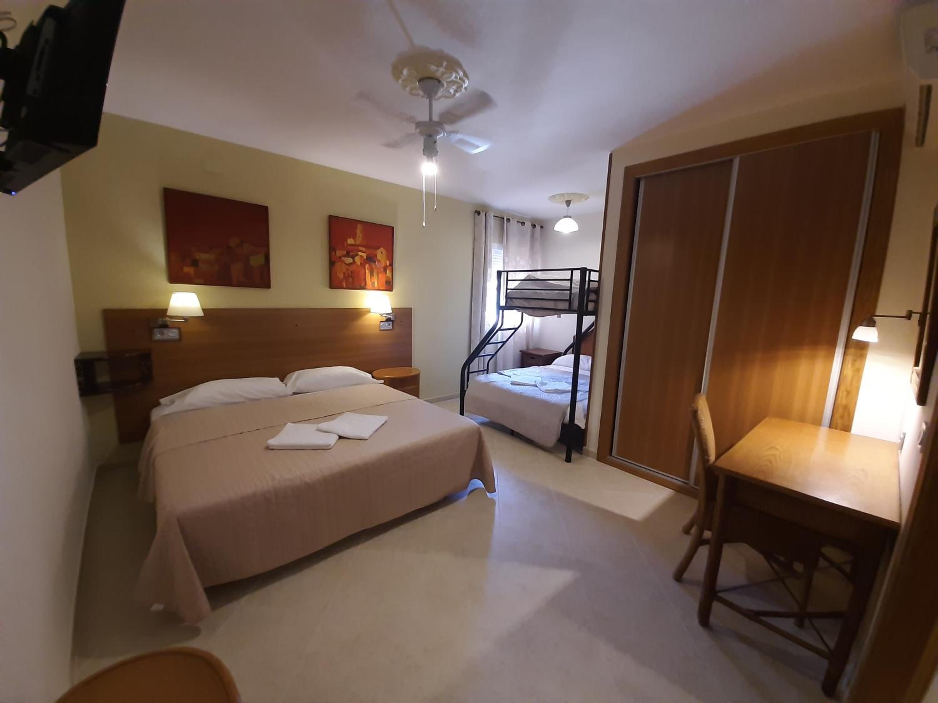 Habitación Cuádruple con Baño
