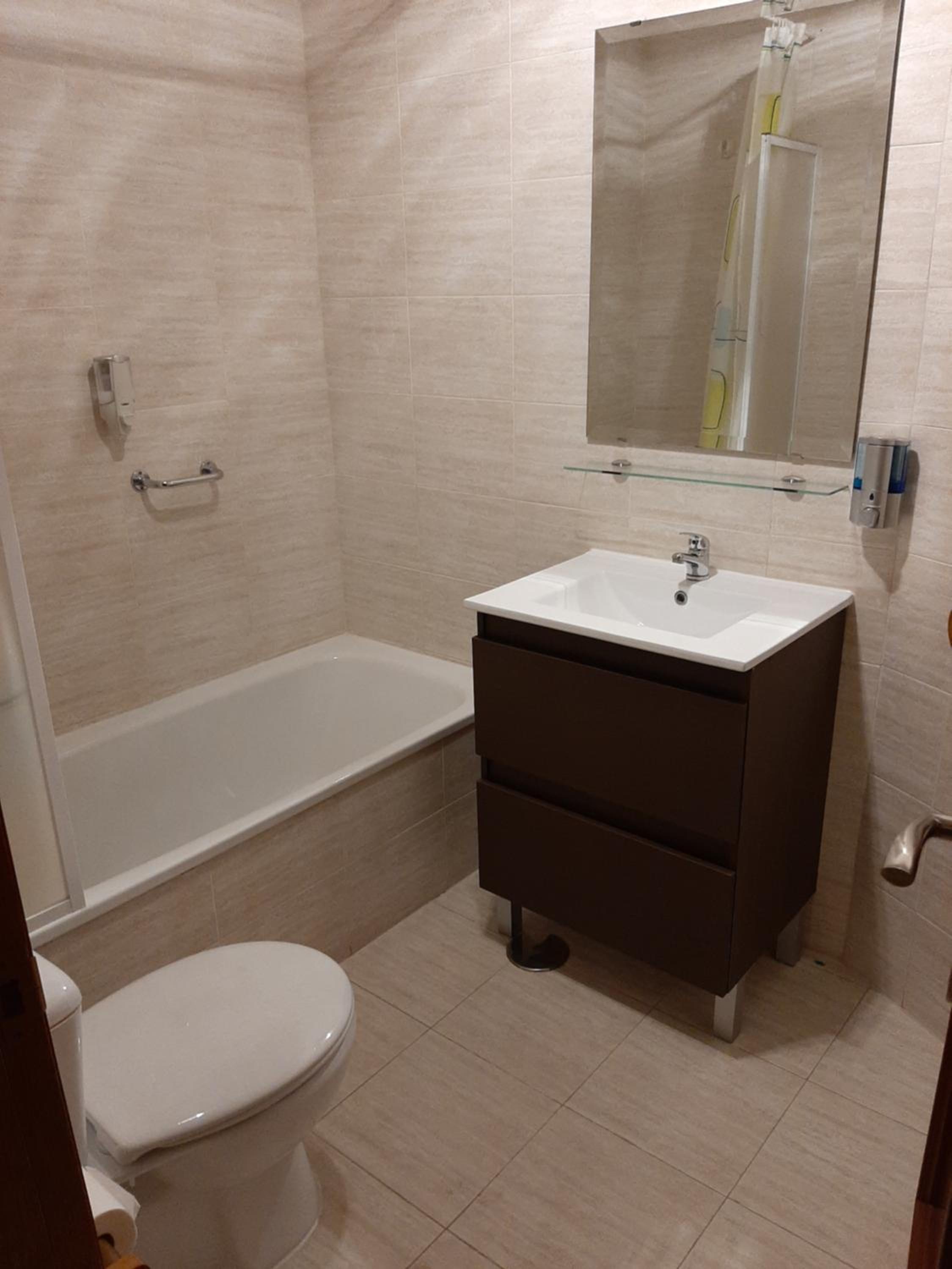 Quadruple Room with Bathroom photo 3