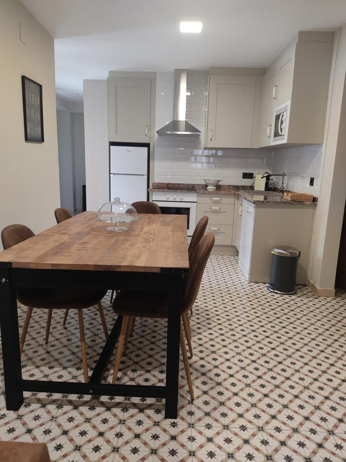Apartment photo 2