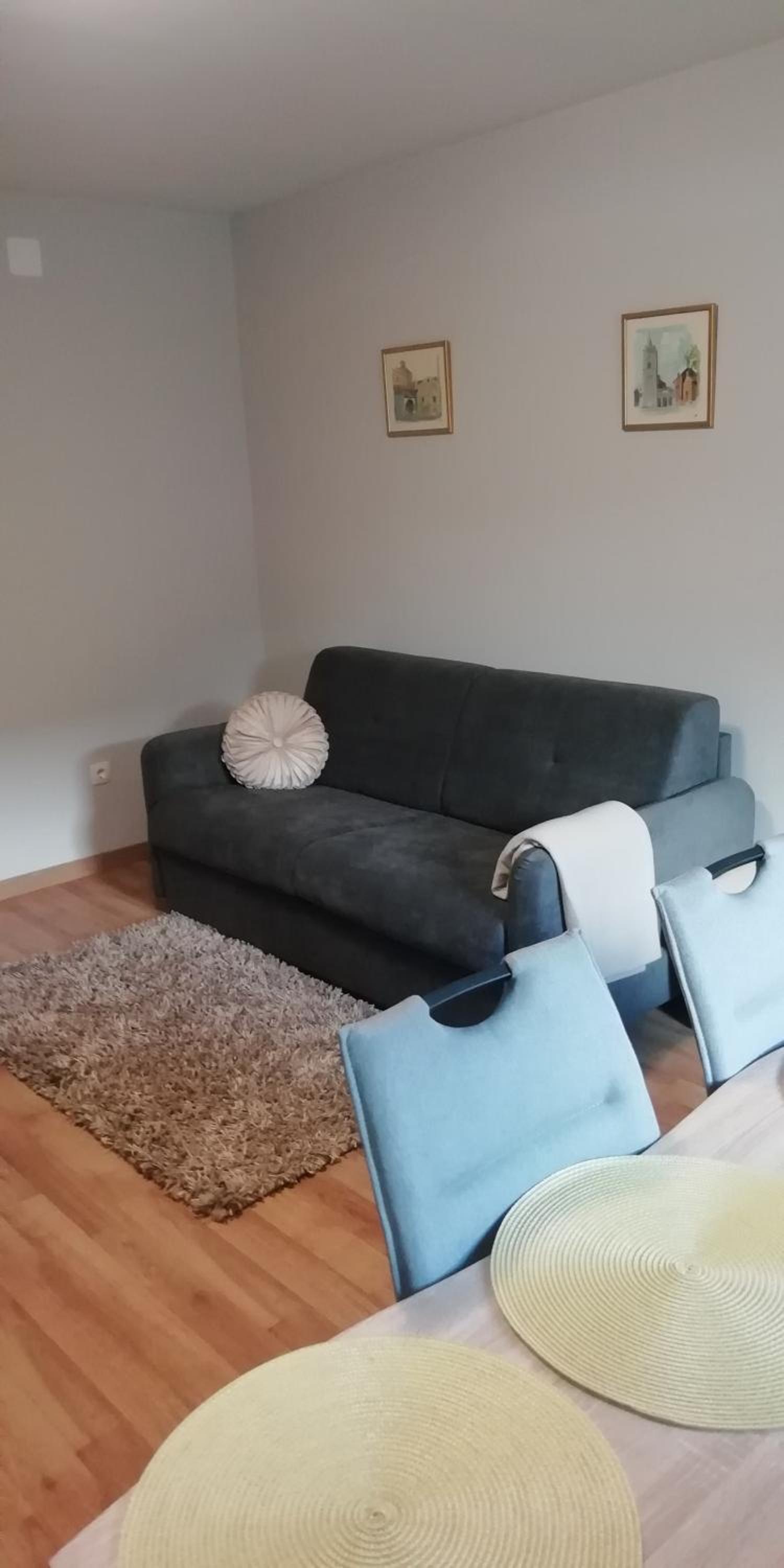 One-Bedroom Apartment - Photo 6