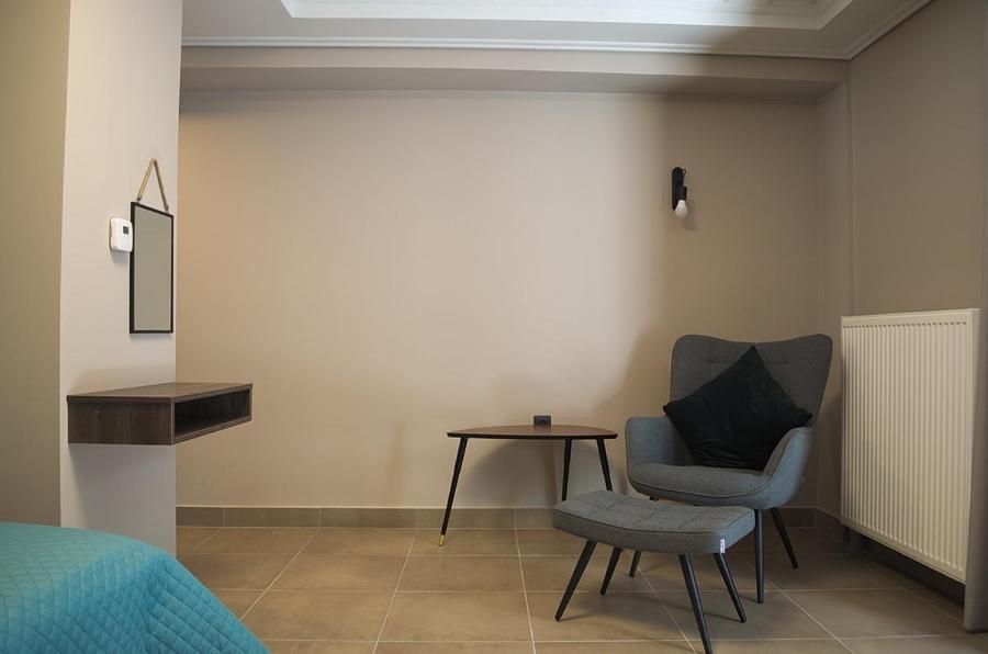 Apartment with Balcony - Photo 16