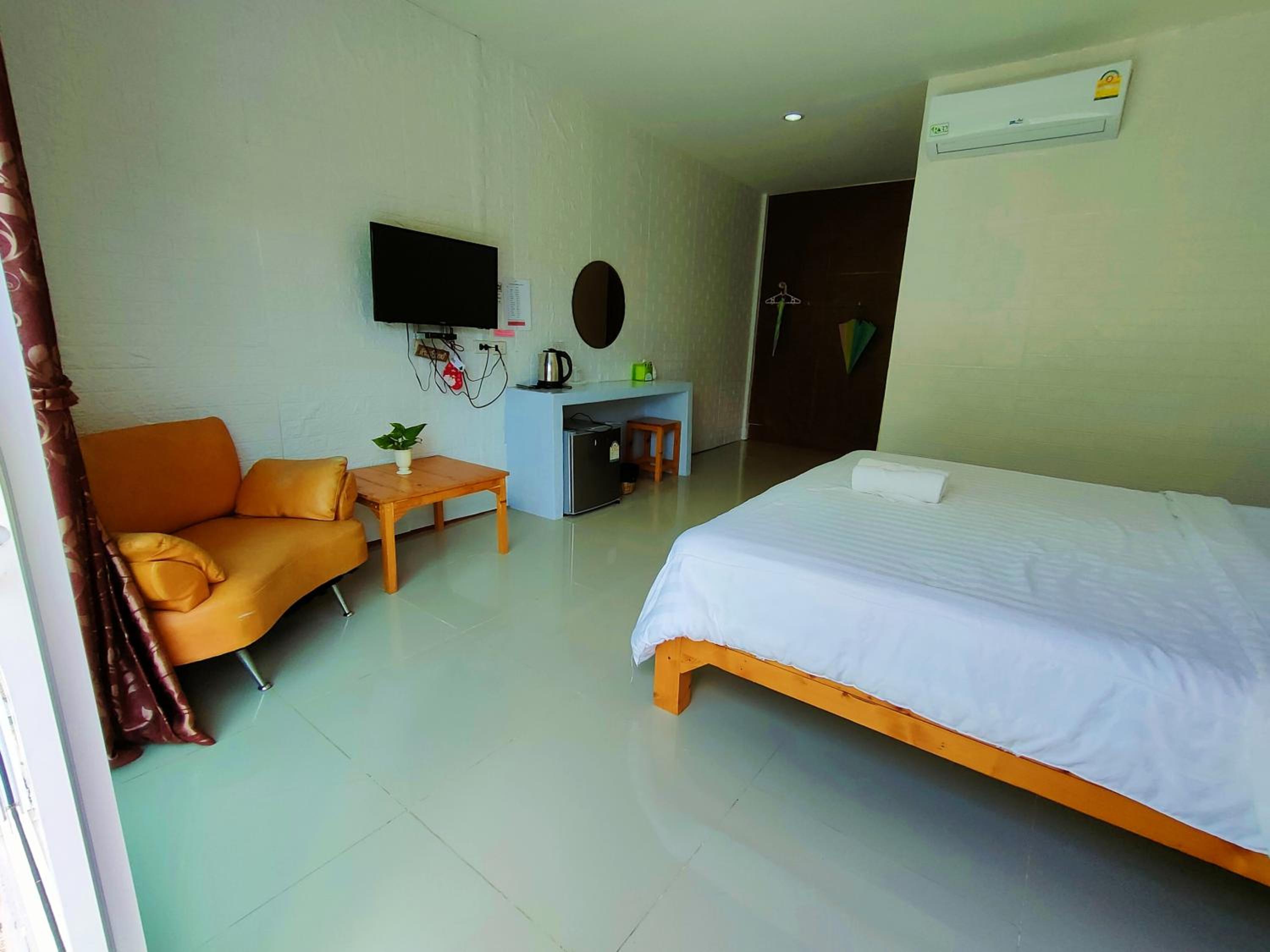 Double Room with Mountain View - Photo 13