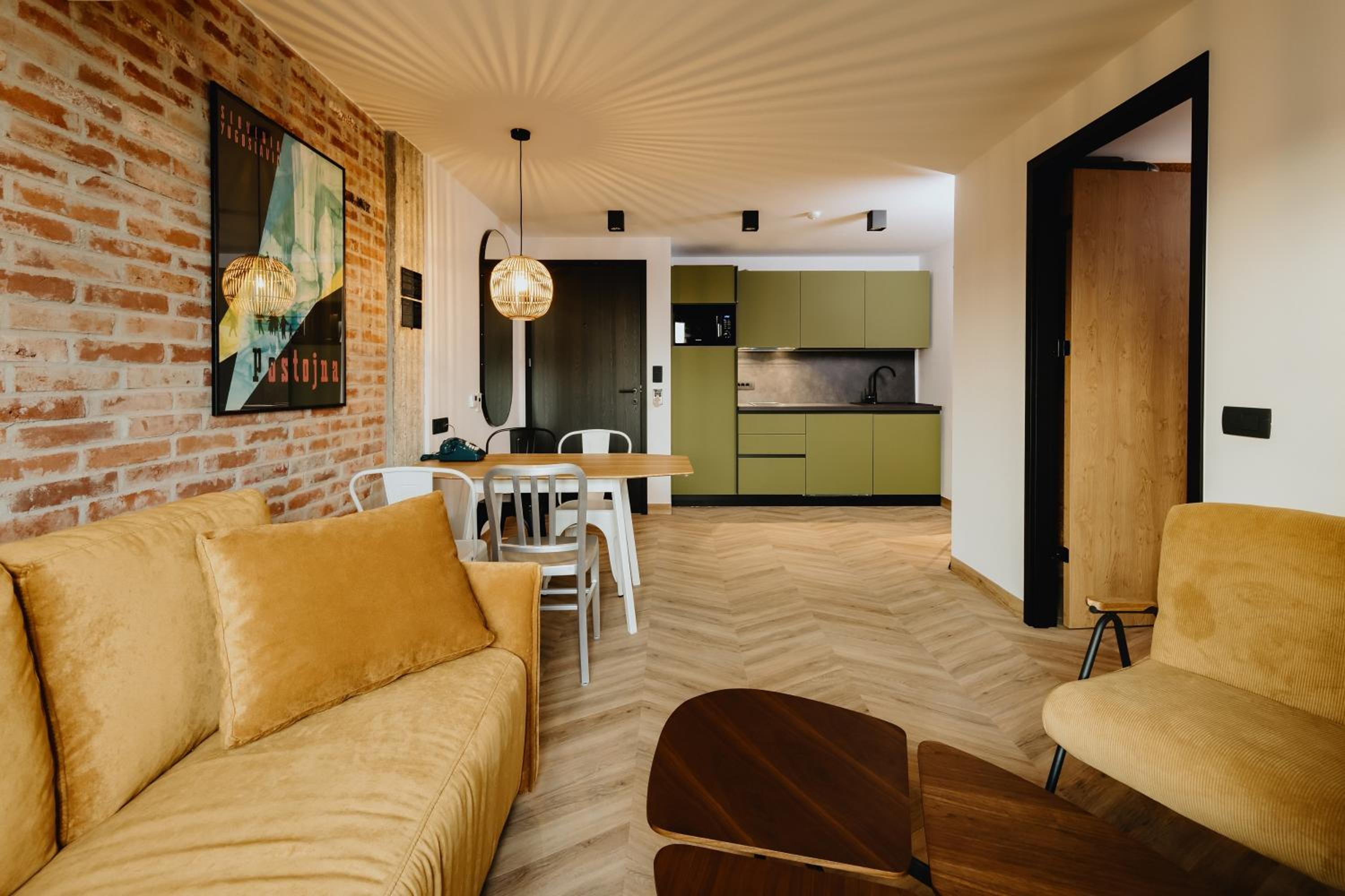 One-Bedroom Apartment - Photo 10