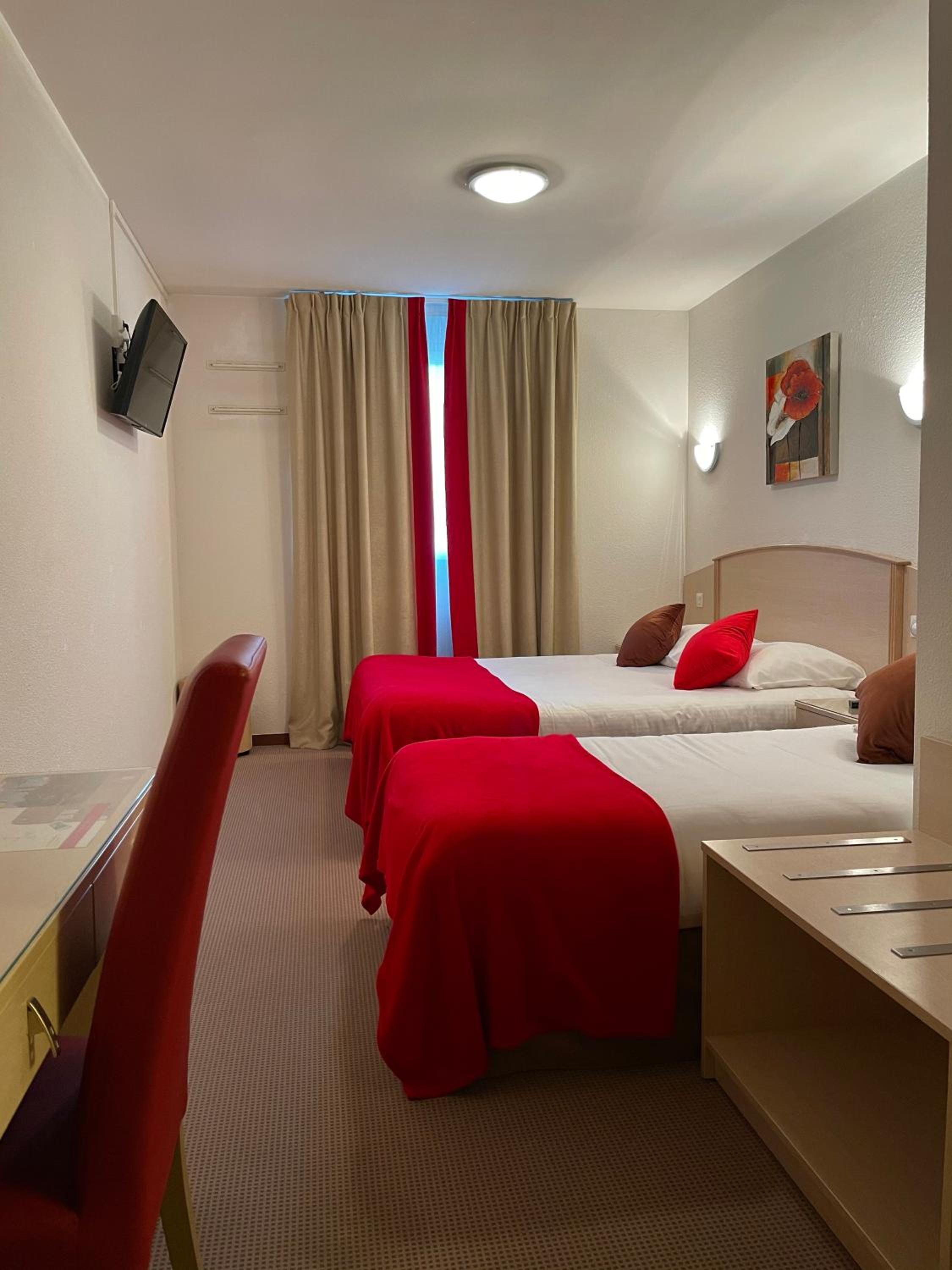Triple Room - Photo 2