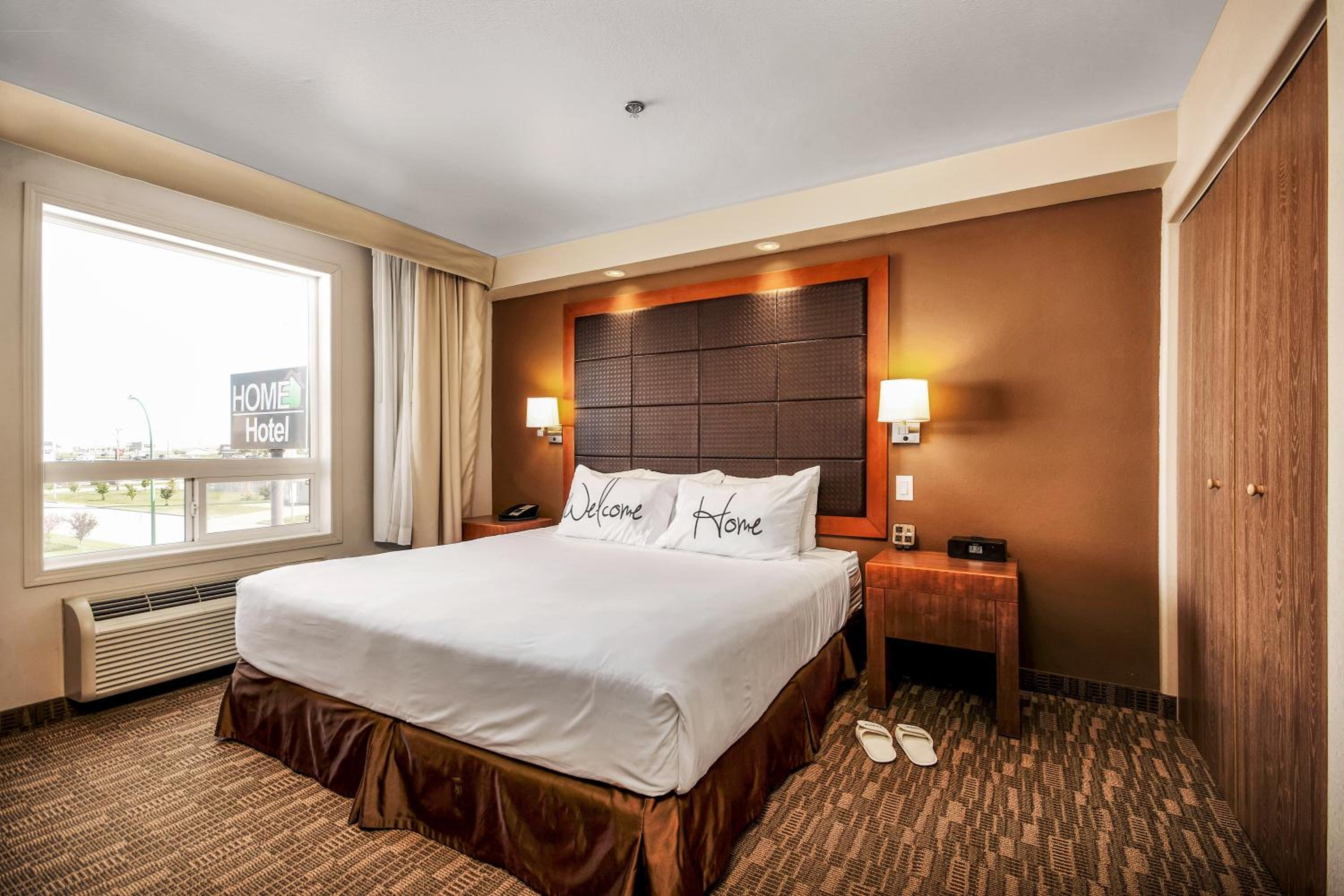 One-Bedroom King Suite - Photo 1