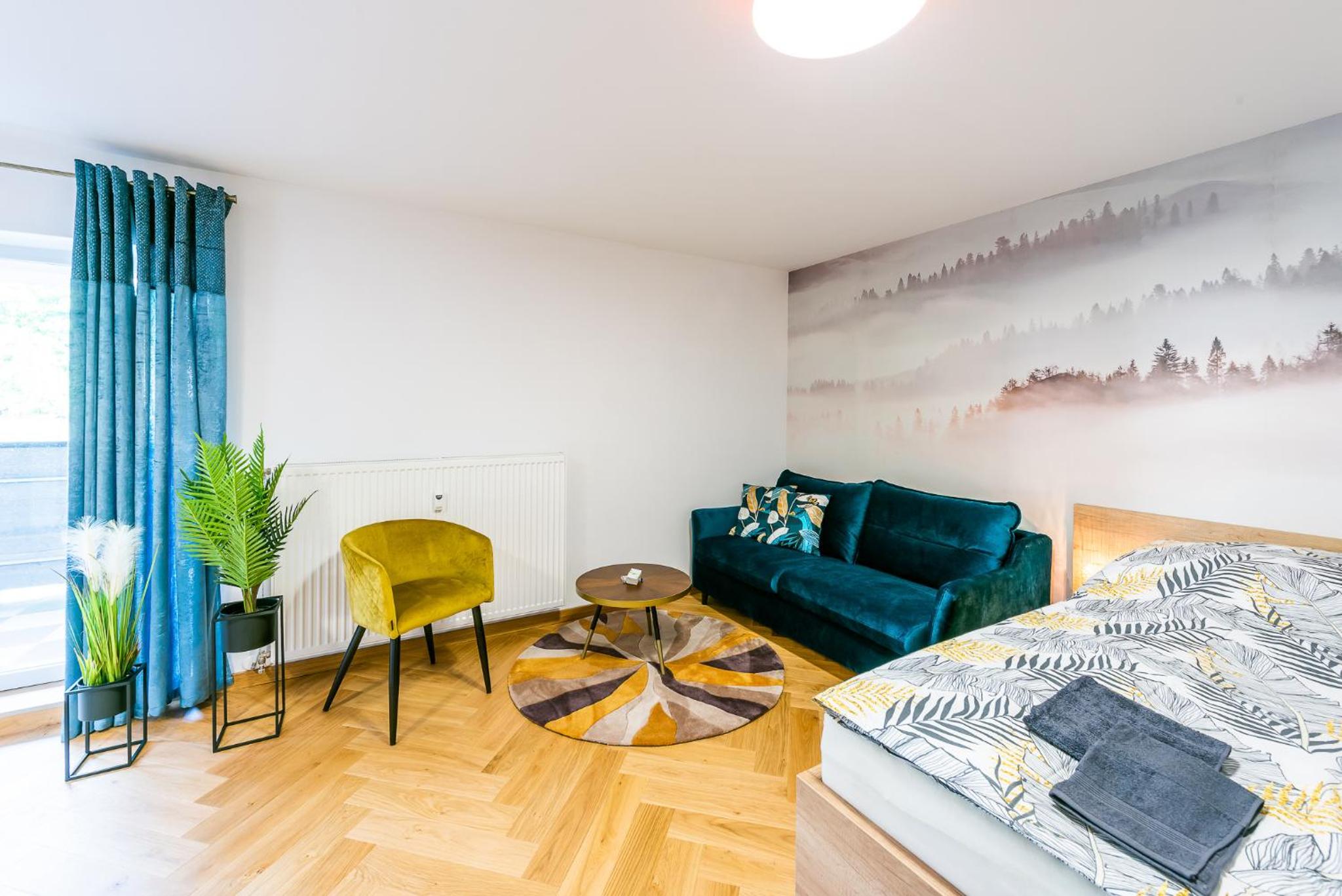 Apartment with Balcony photo 1