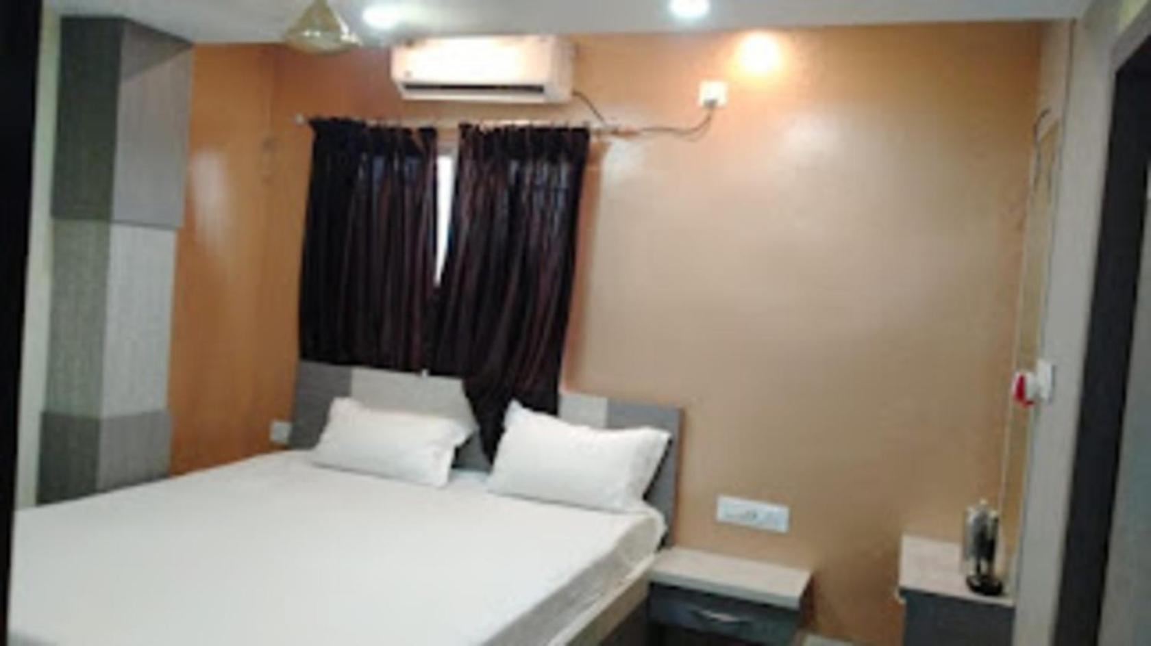 Standard Double Room - Photo 21
