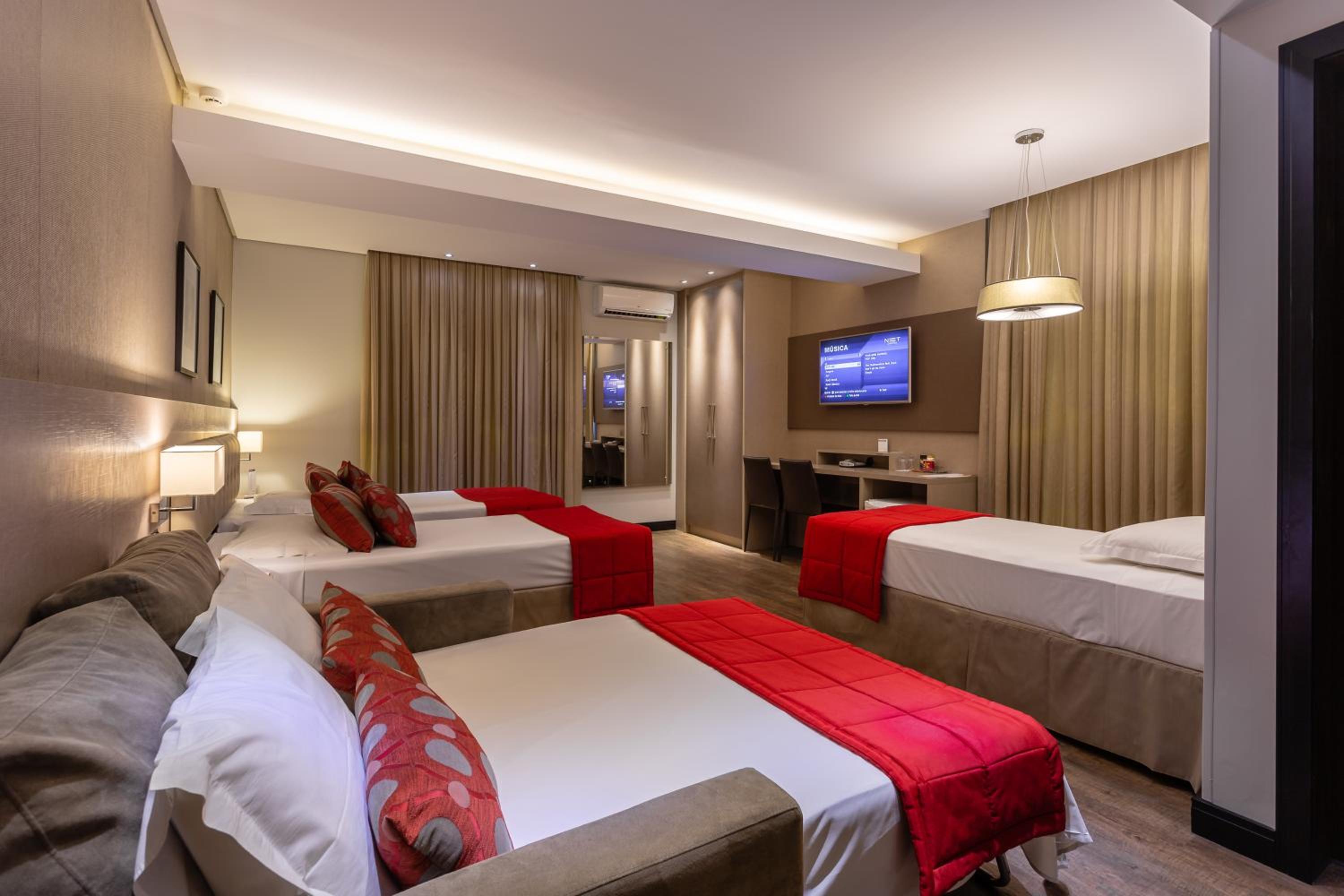 Premium Quadruple Room