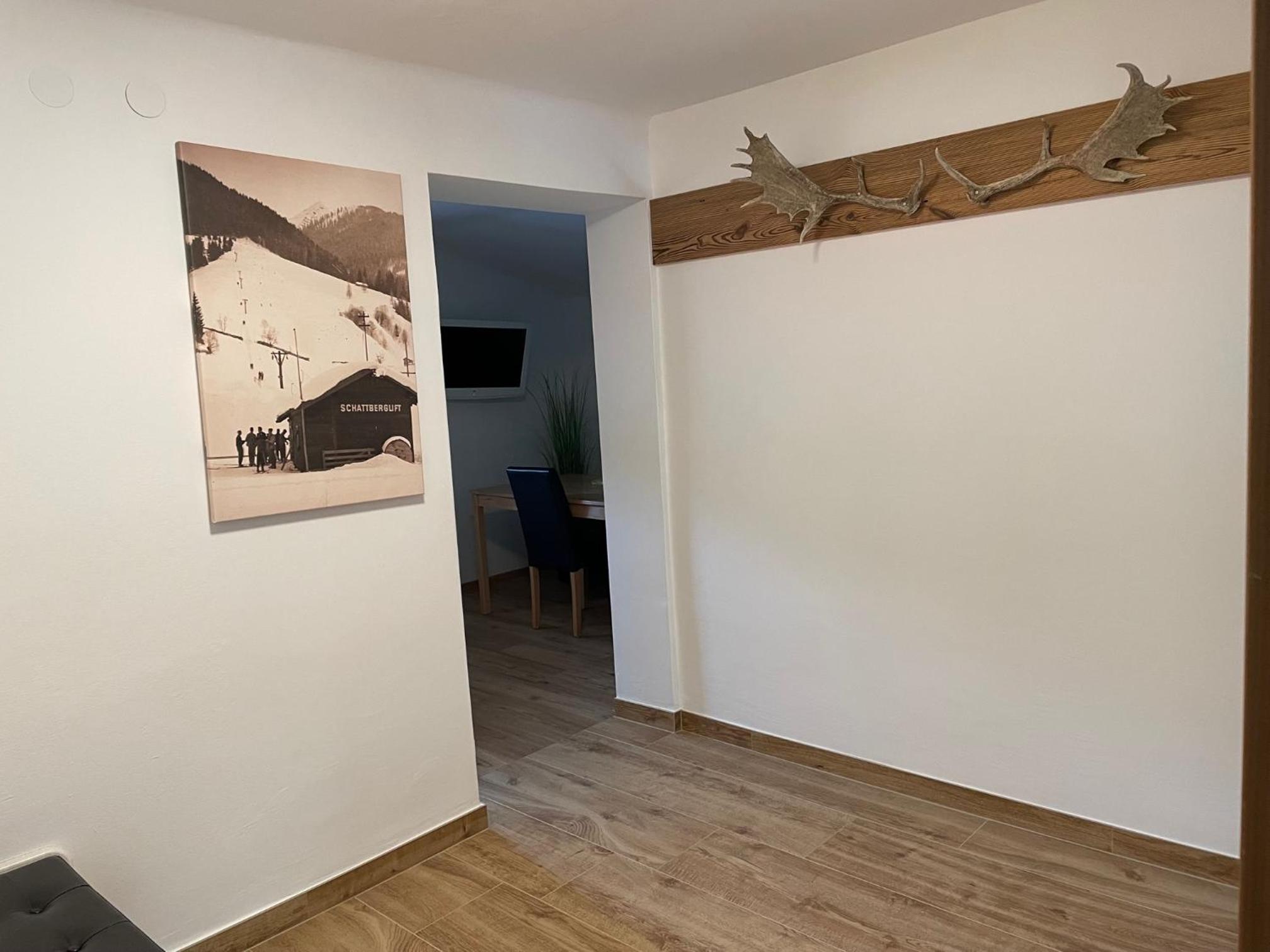 Standard Two-Bedroom Apartment with Balcony photo 1