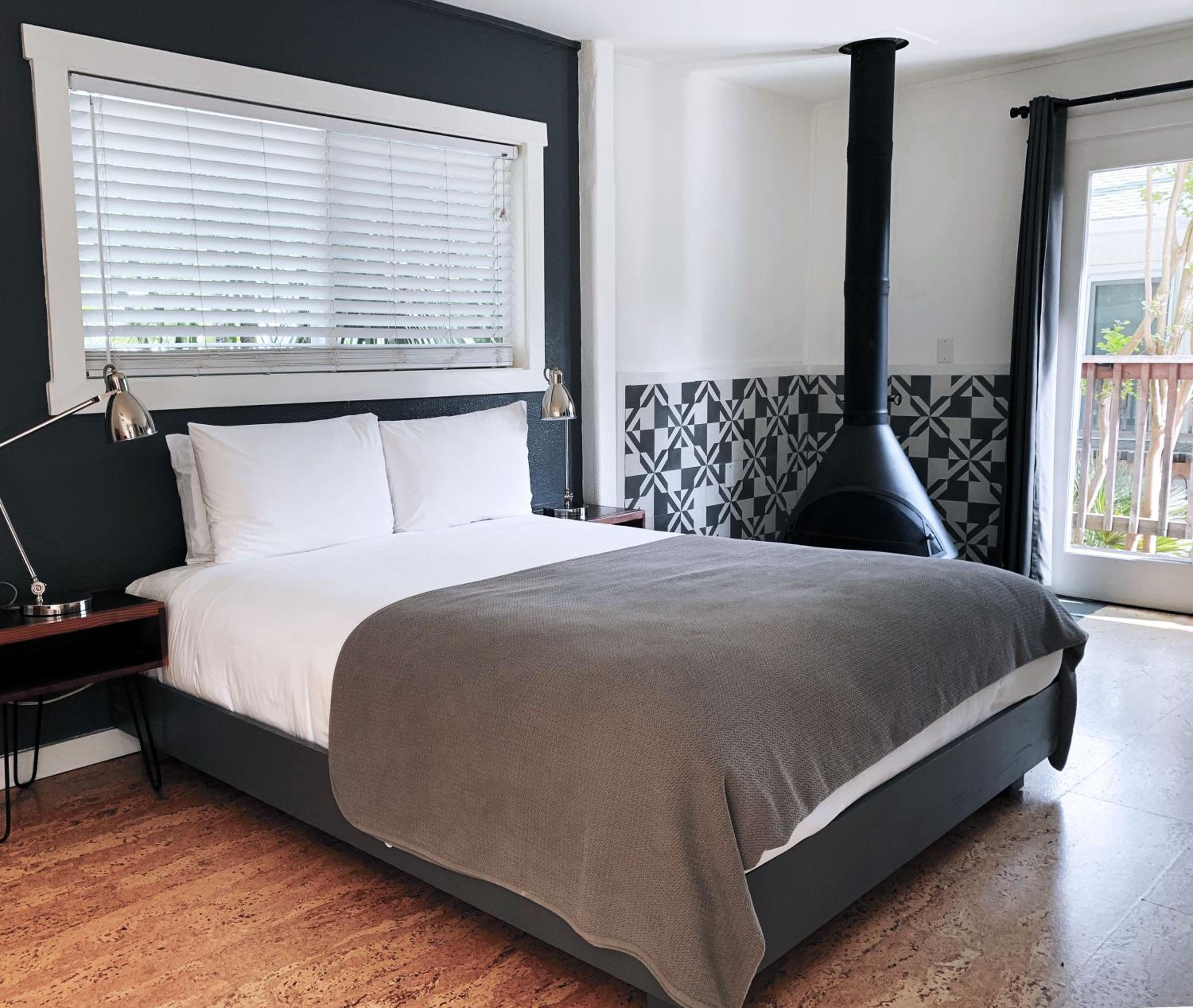 Queen Room - Disability Access