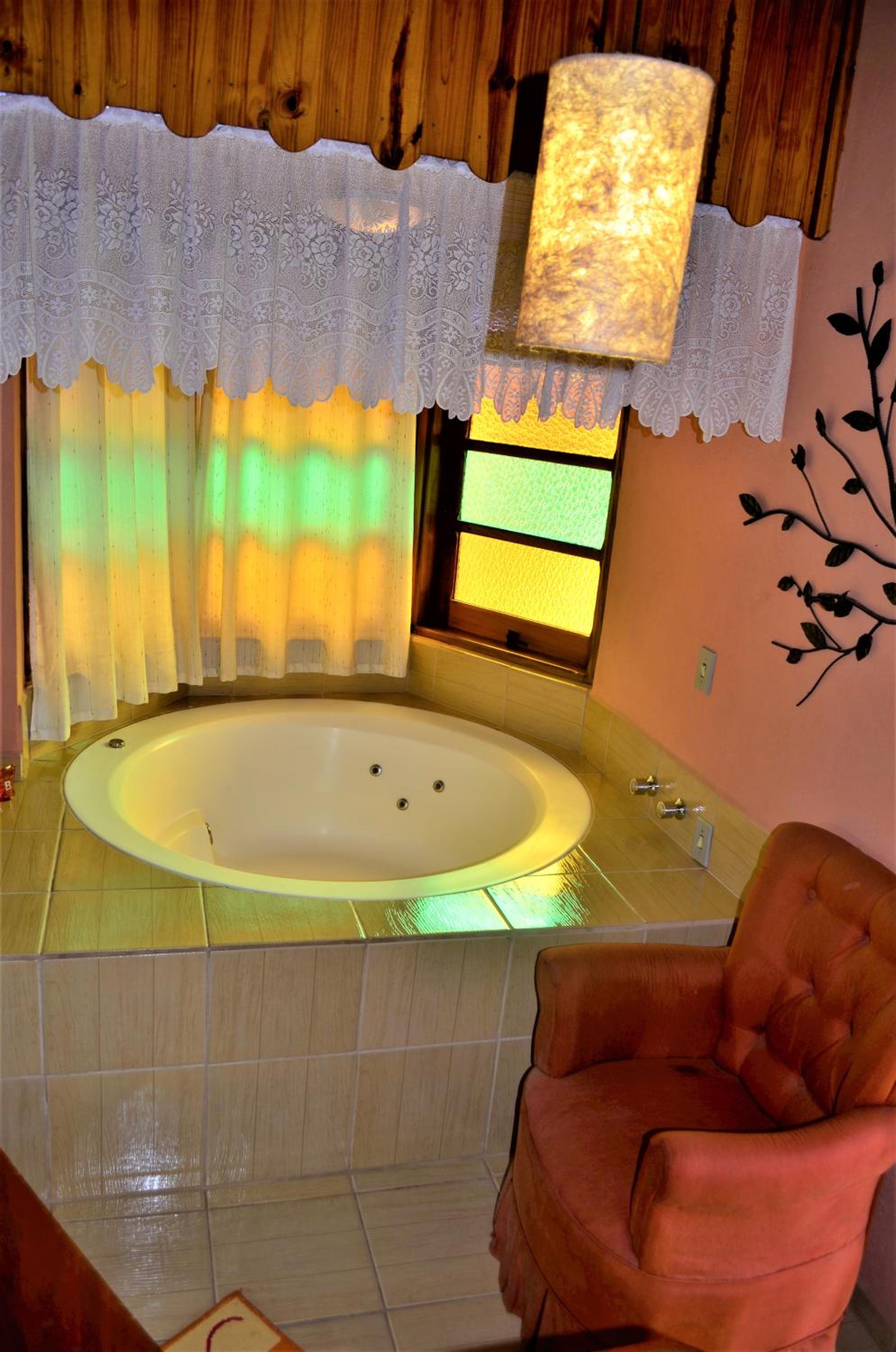 Suite with Mountain View - Photo 6