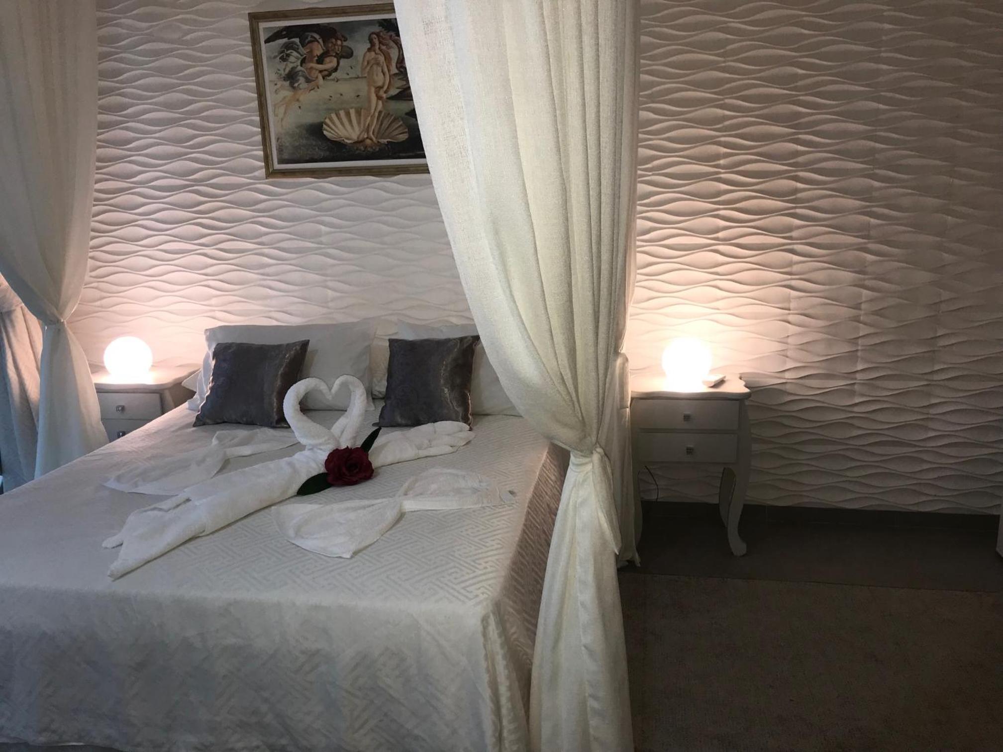 Standard Suite - Photo 4