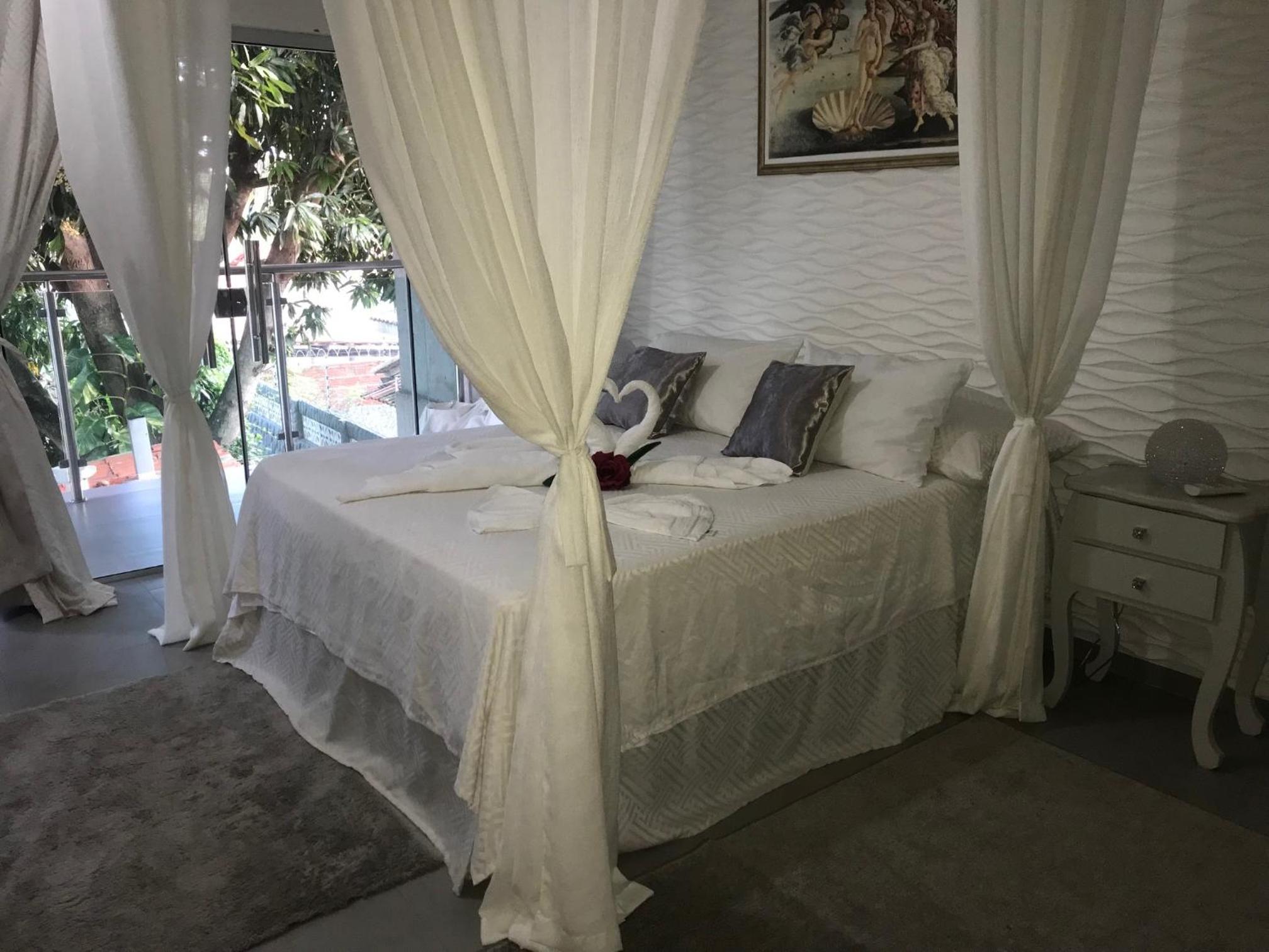Standard Suite - Photo 7