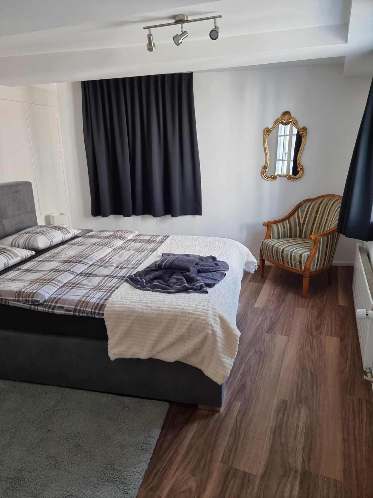 Double Room - Photo 6
