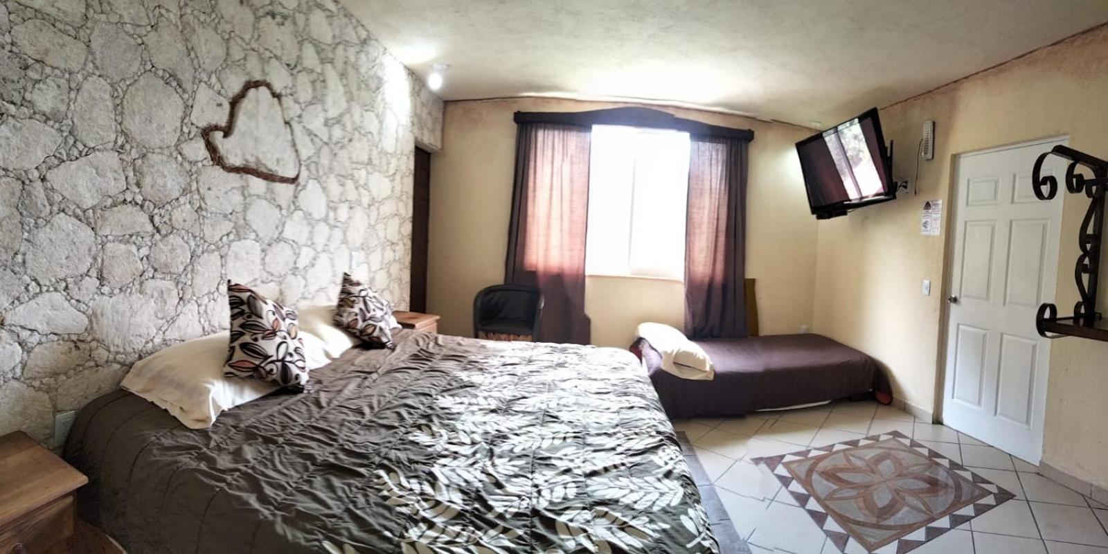 Family Suite - Photo 9