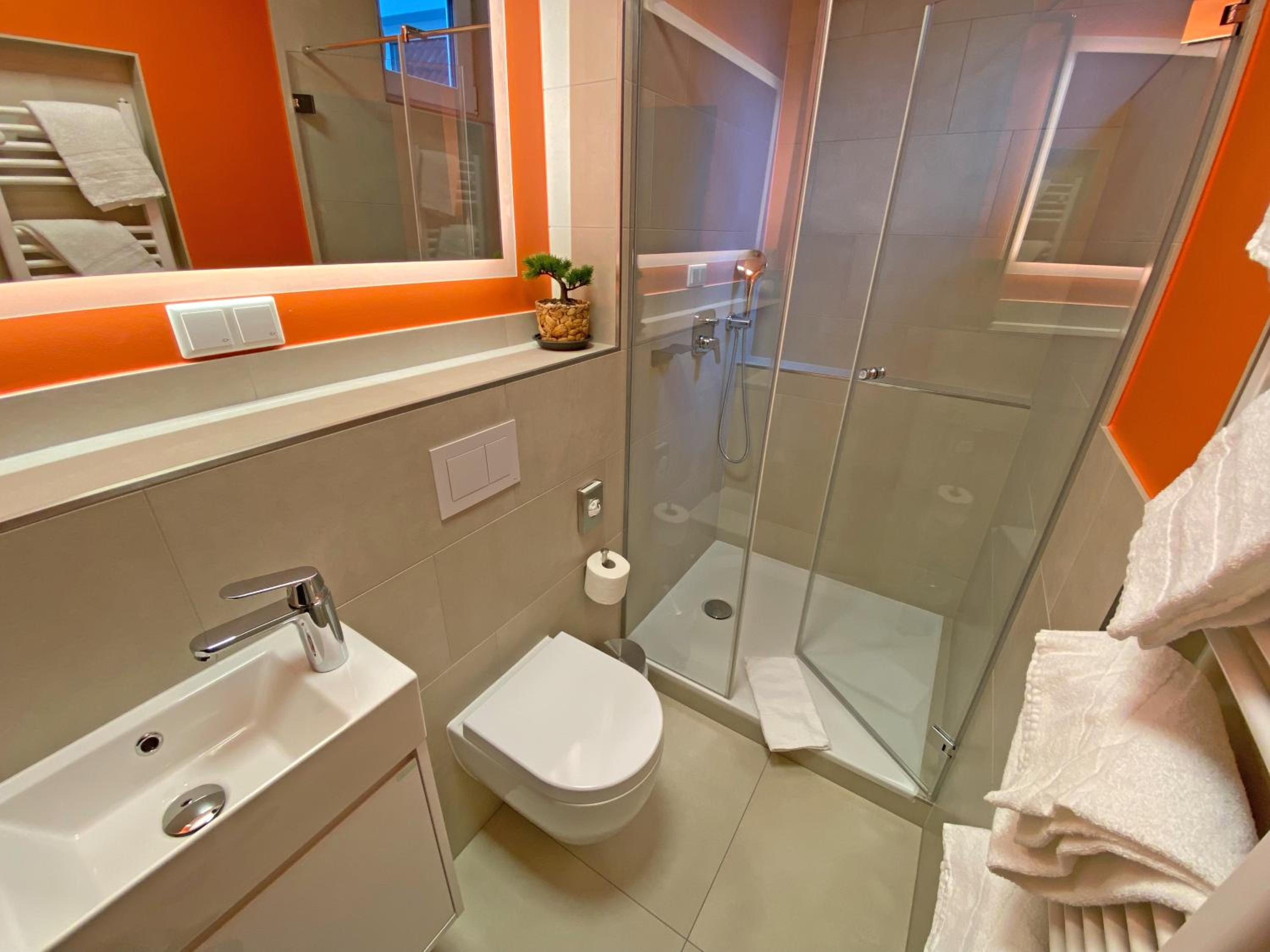 Double Room - Photo 2
