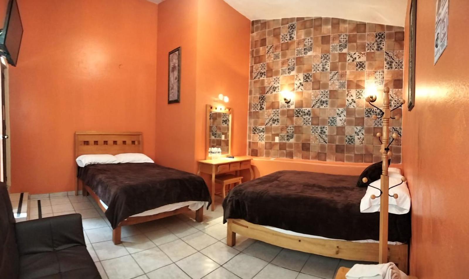 Quadruple Room - Photo 1
