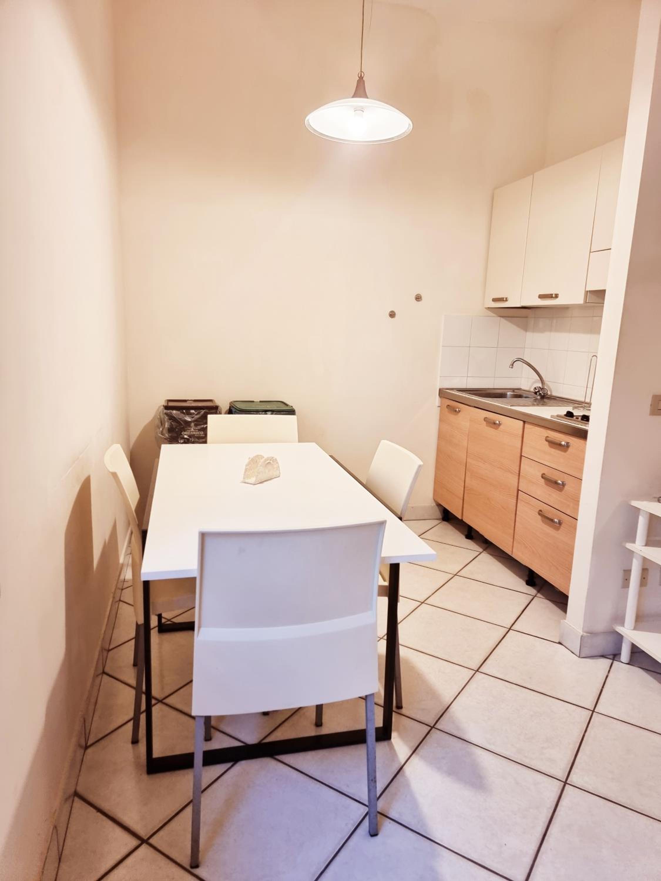 Apartment with Mountain View - Photo 2