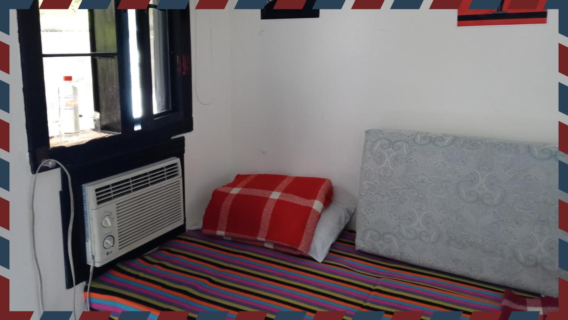 Single Room with Private Bathroom photo 3