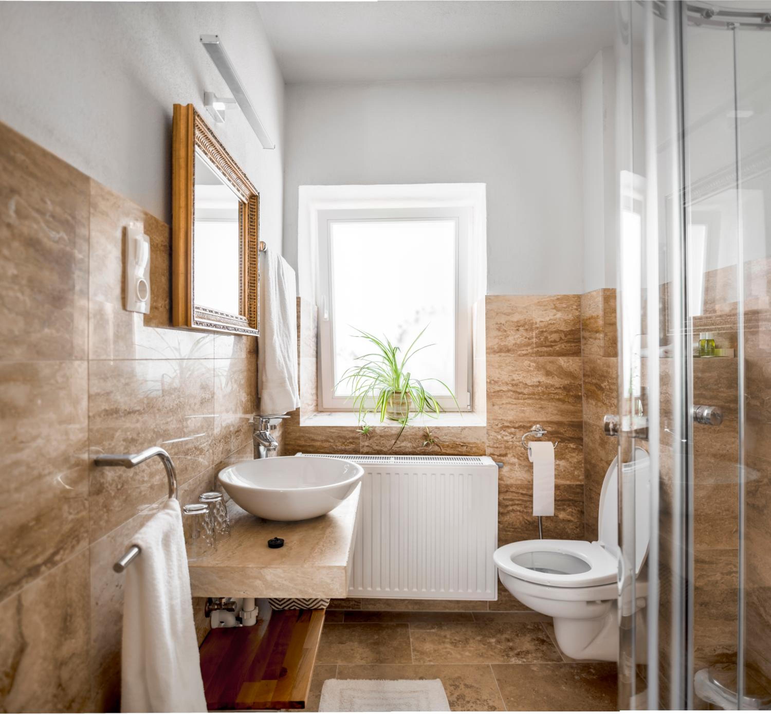 Double Room with Private Bathroom - Photo 5