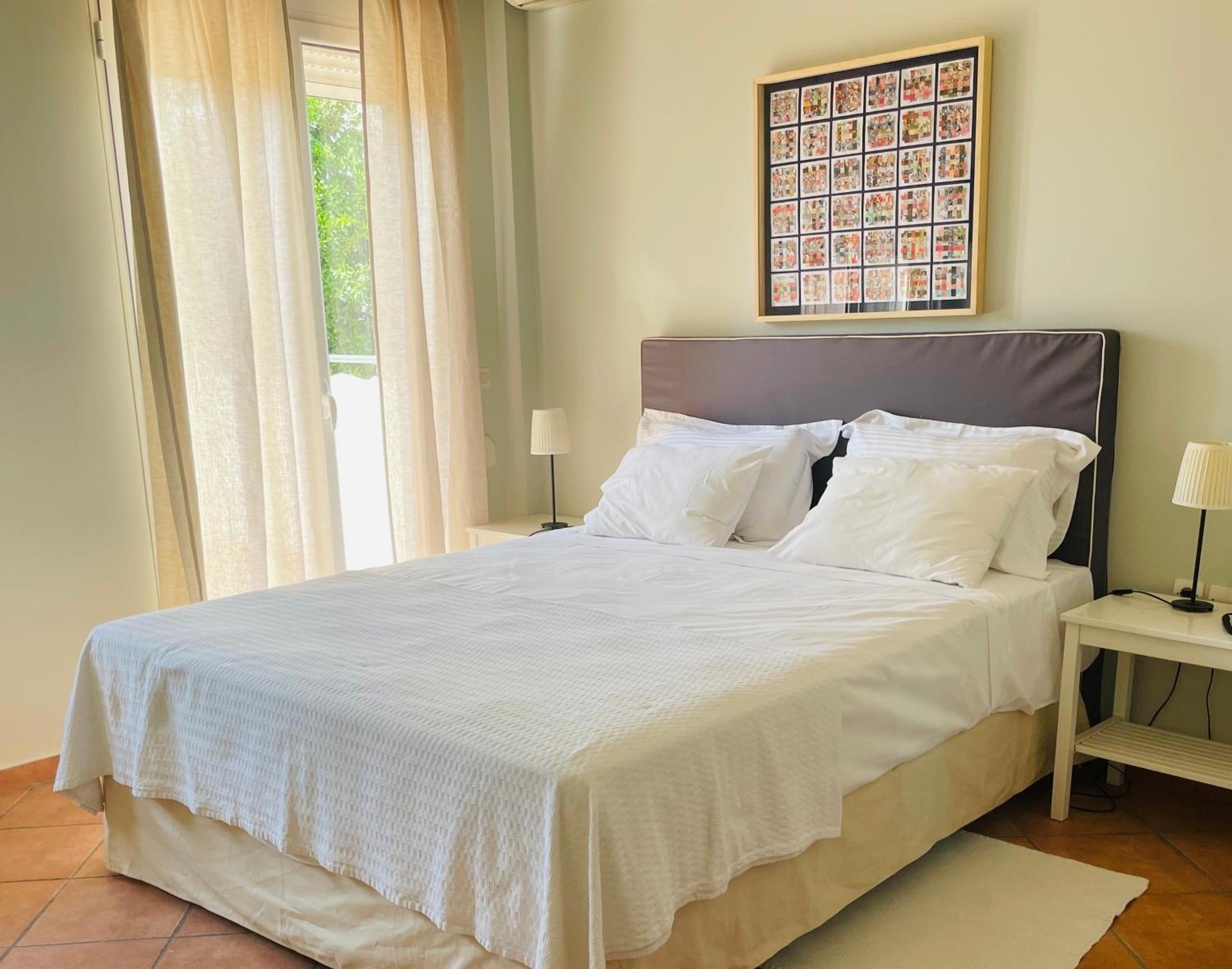 Deluxe Double Room with Balcony - Photo 1