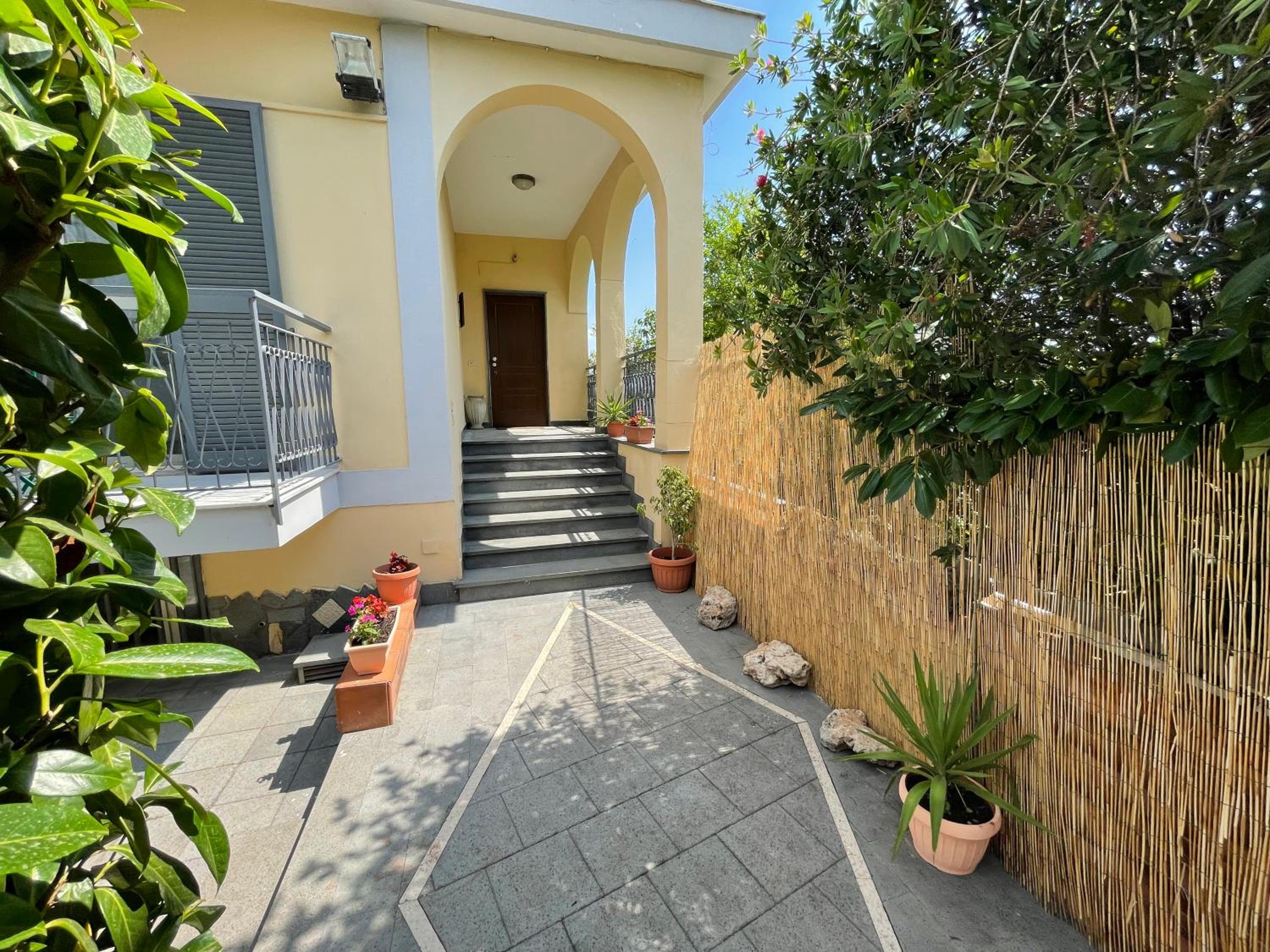 Four-Bedroom House - Photo 3
