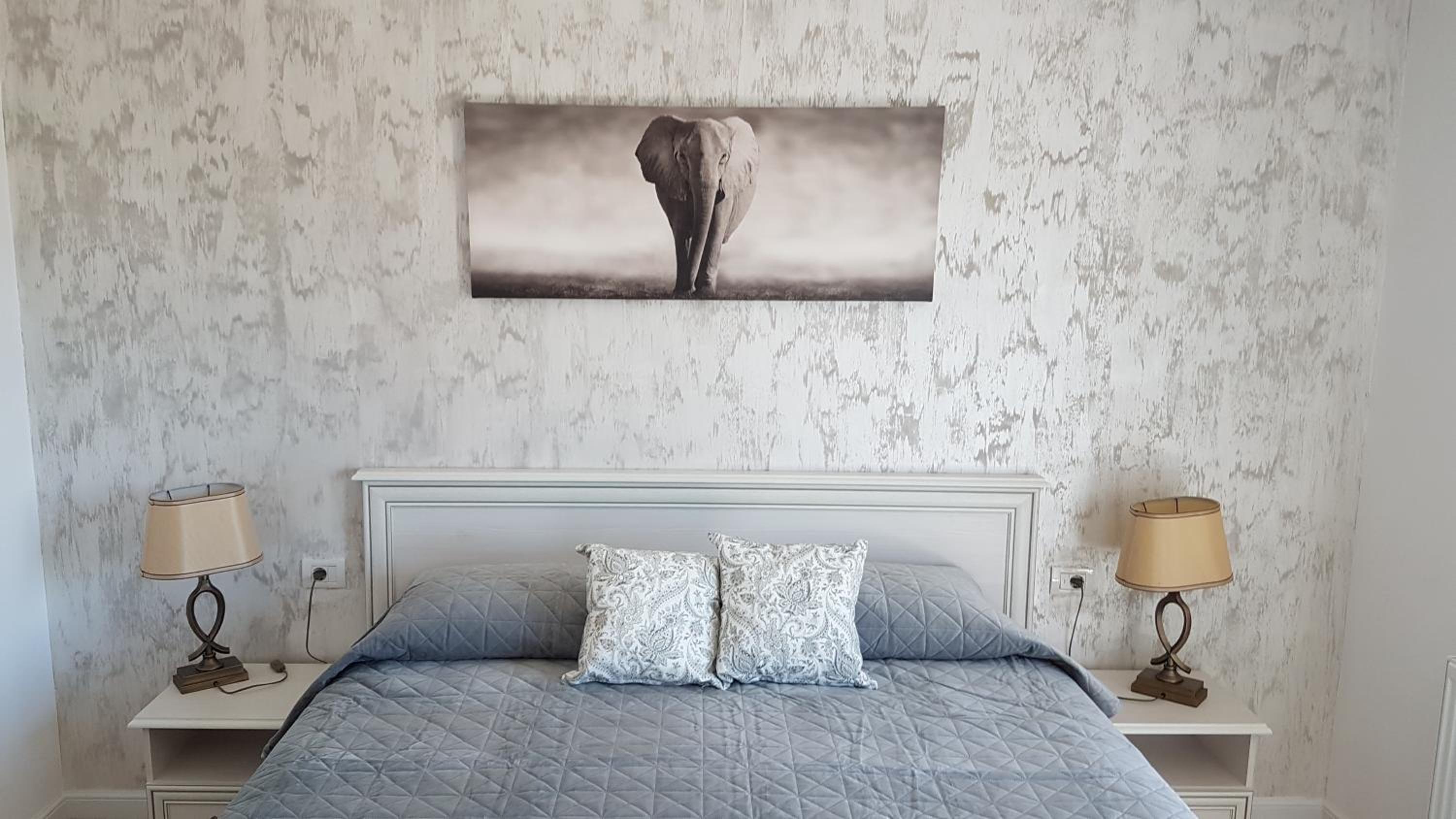 Superior King Room - Photo 3