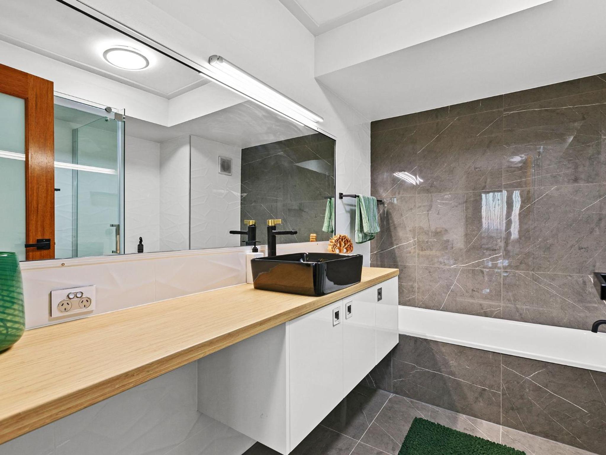 Apartment with Sea View photo 3
