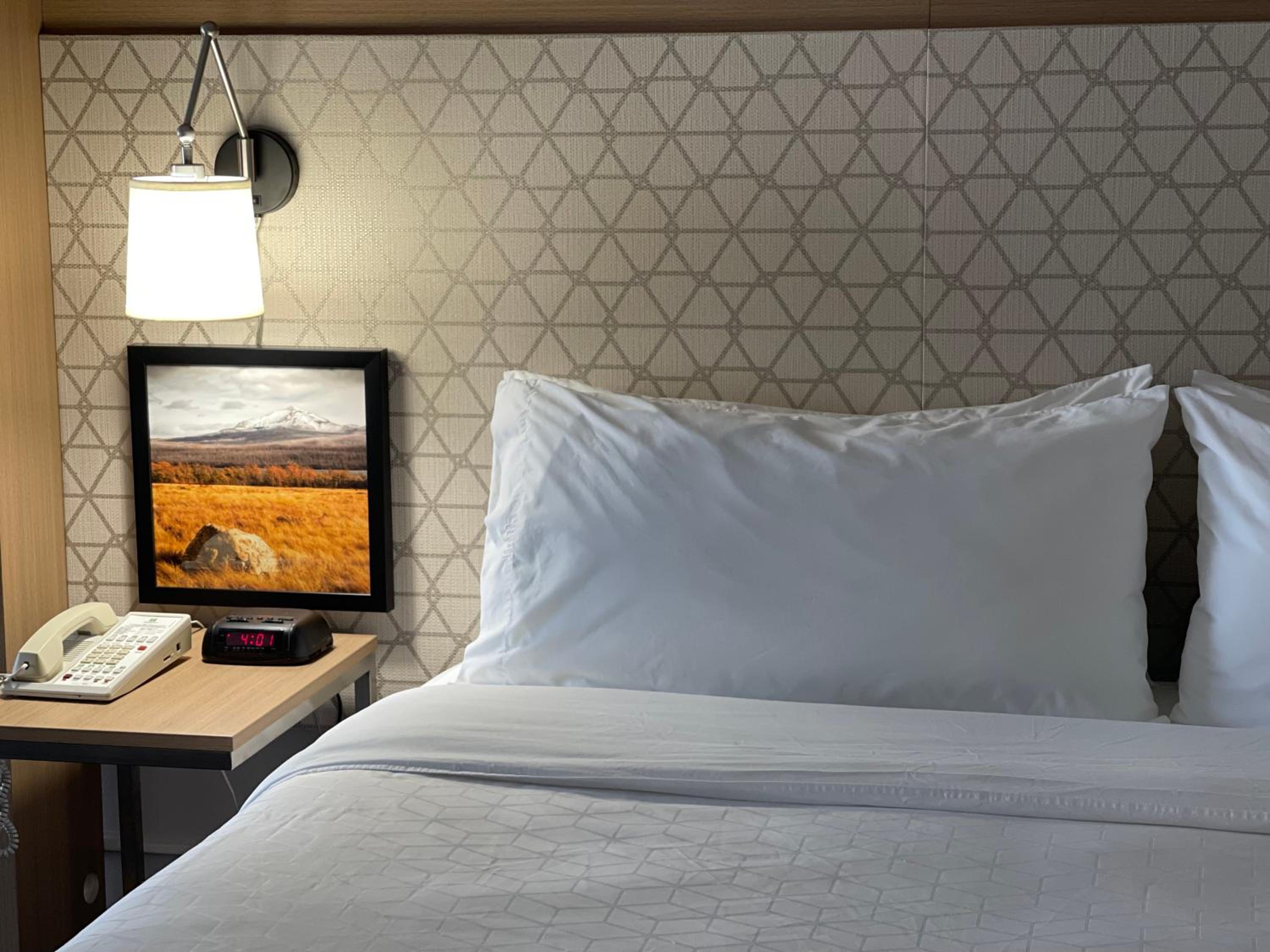 Standard King Room - Photo 3