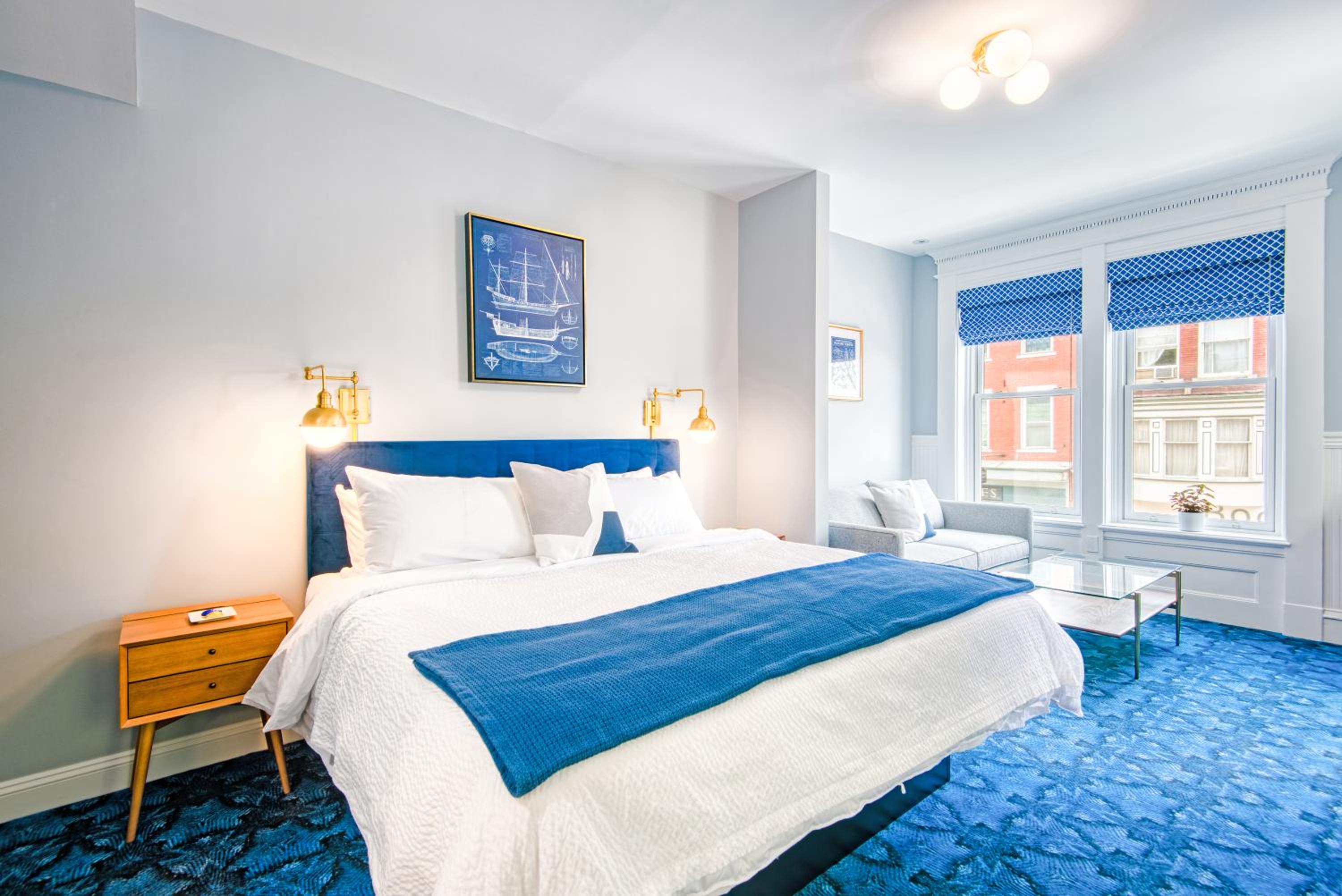 Deluxe King Suite