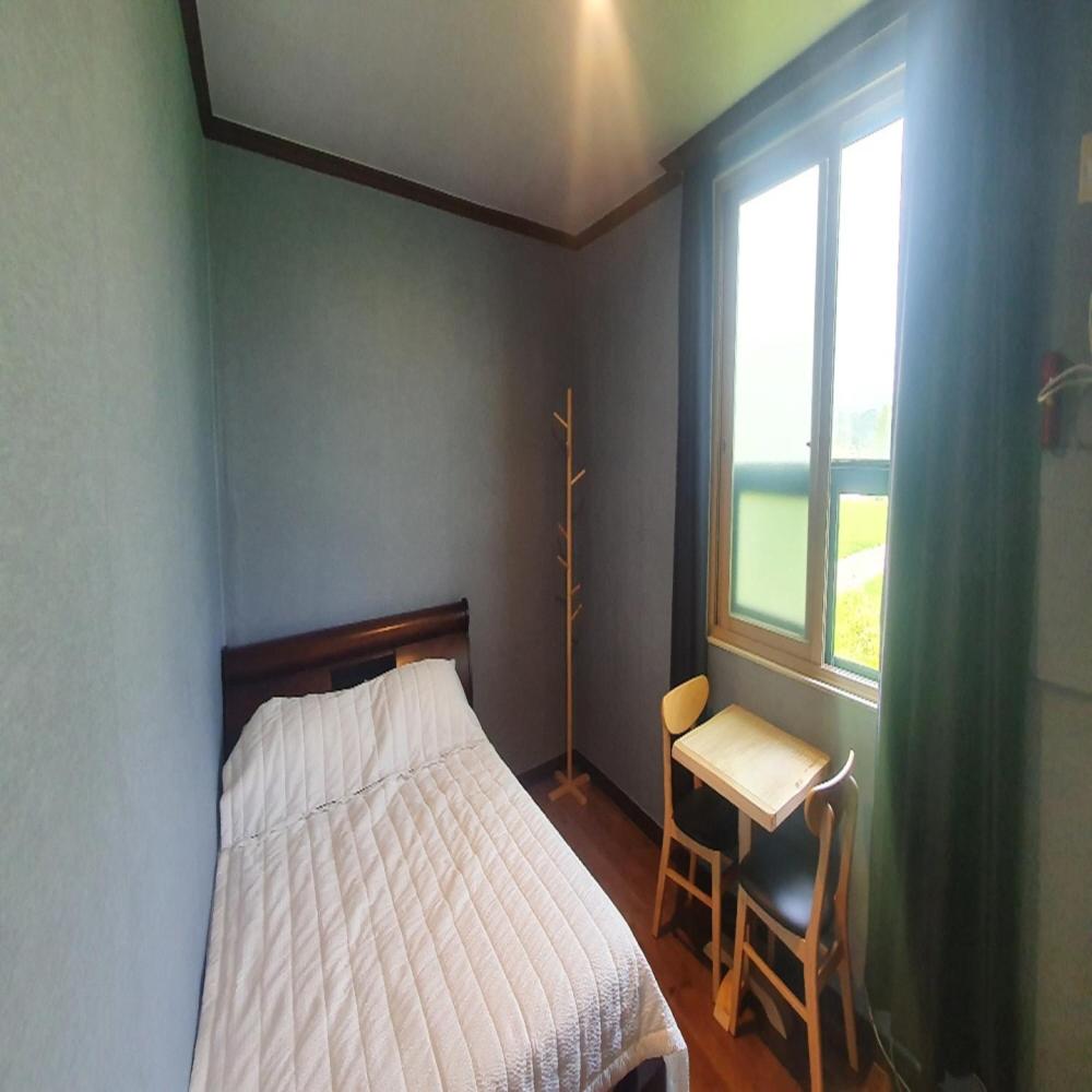 Standard Double Room - Photo 3