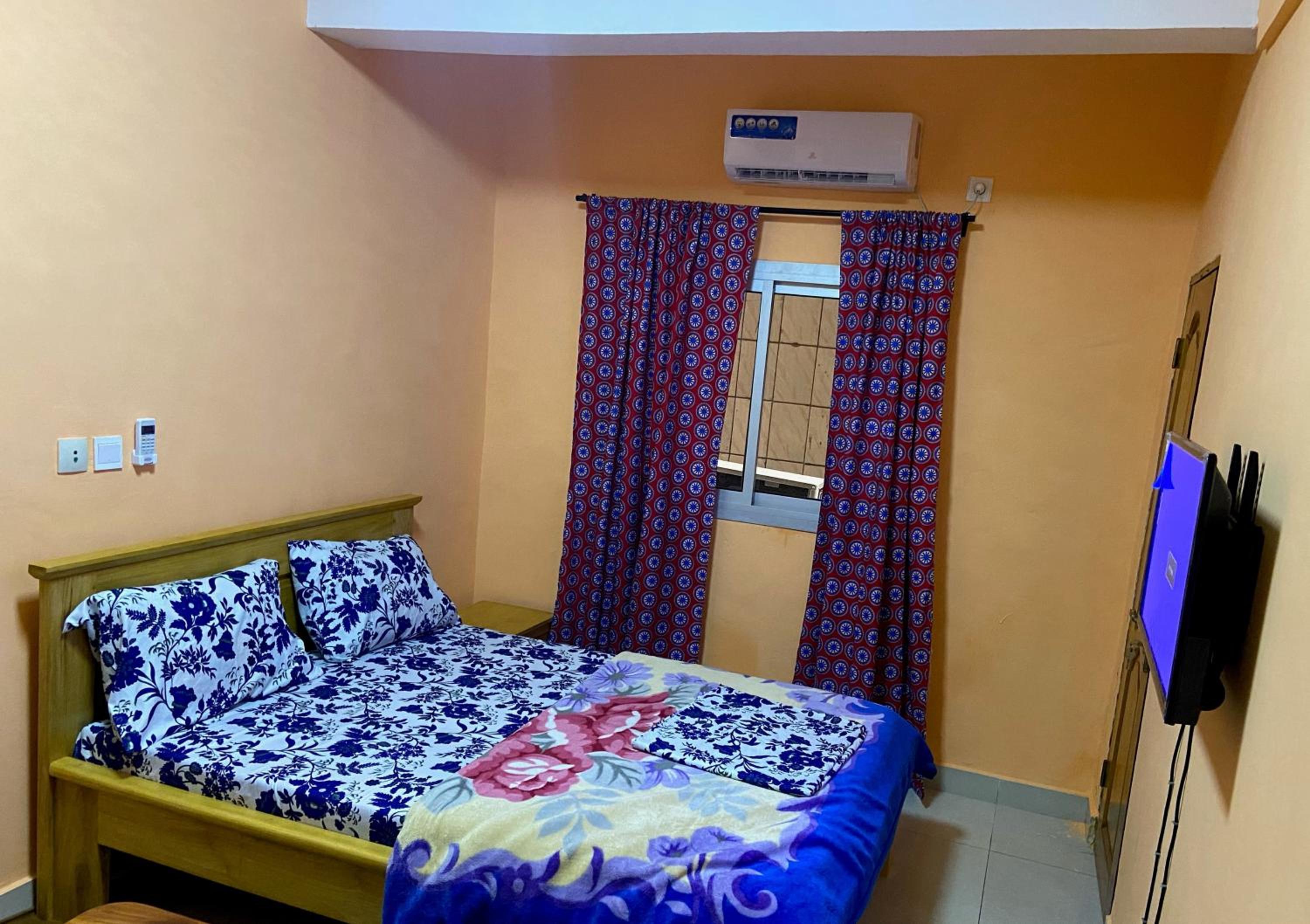 Large Single Room photo 1