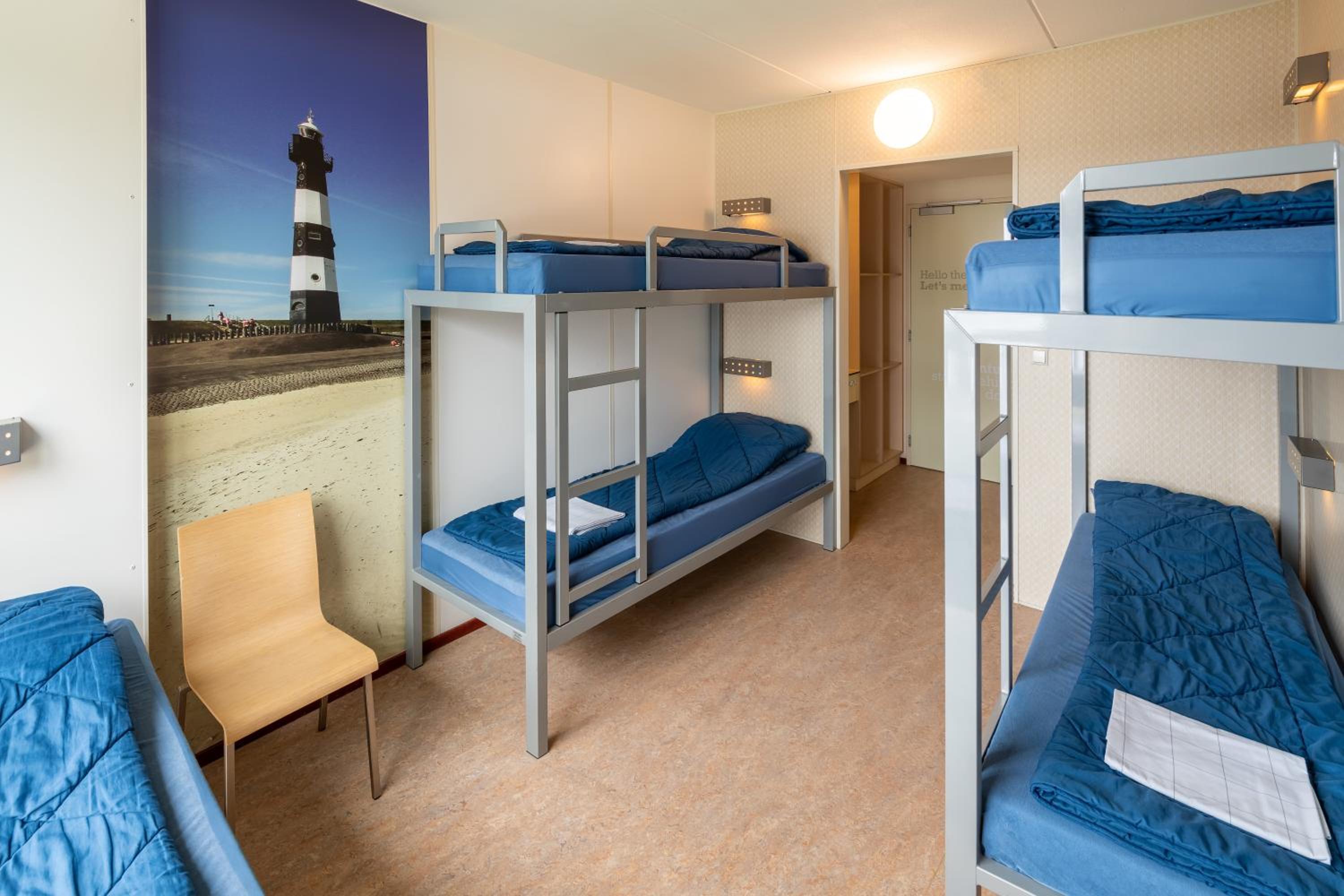 Five Person Room with Private Bathroom and Shower photo 3