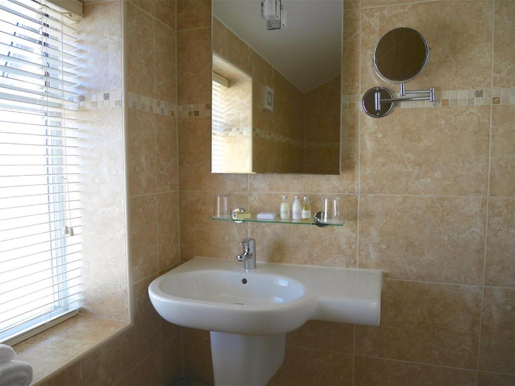 Double Room with Private Bathroom photo 2